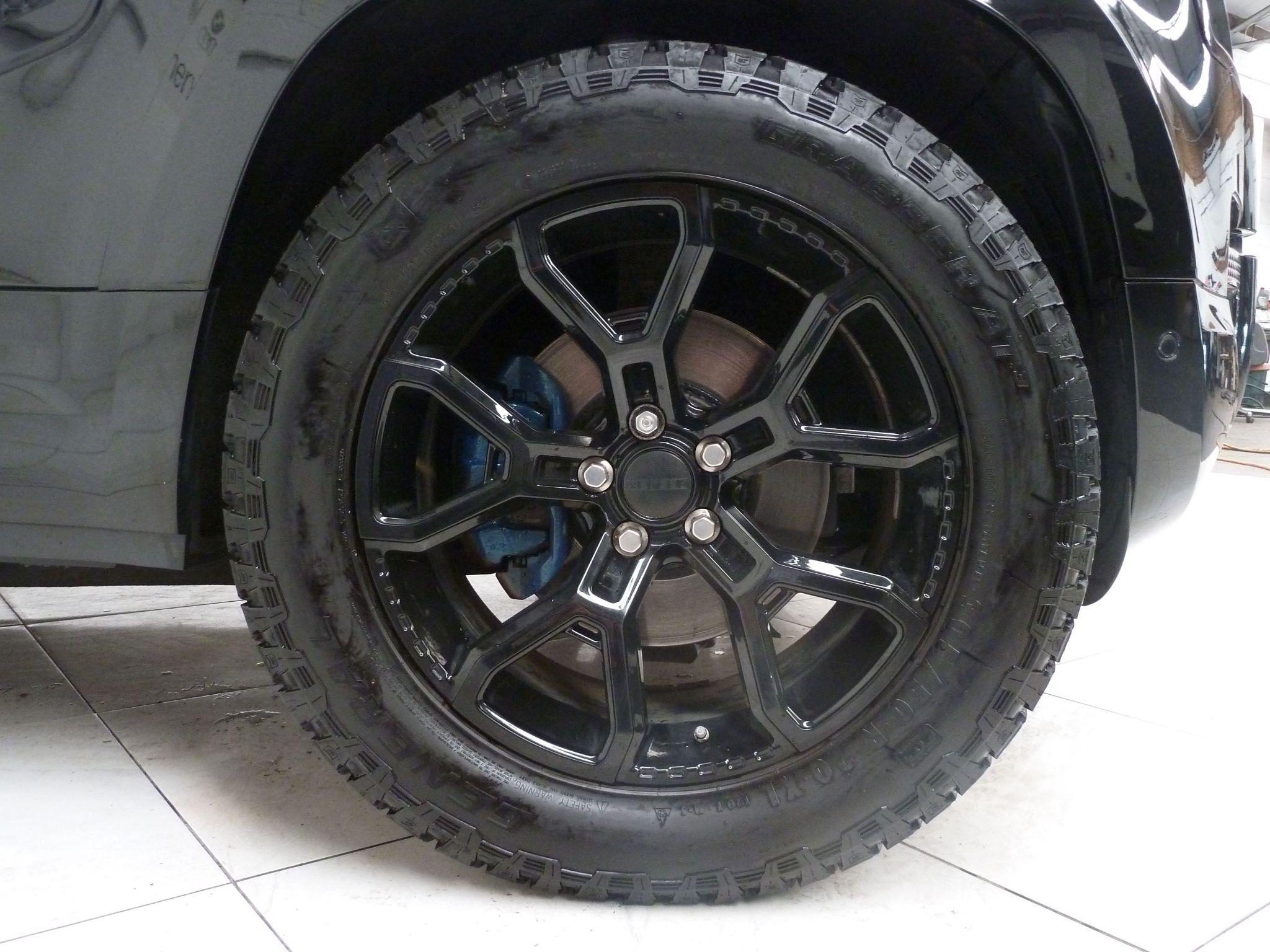Land Rover Defender 110 2.0 SD4 SE   <br/><br/>PROJEX EDITION + 7 SEATS