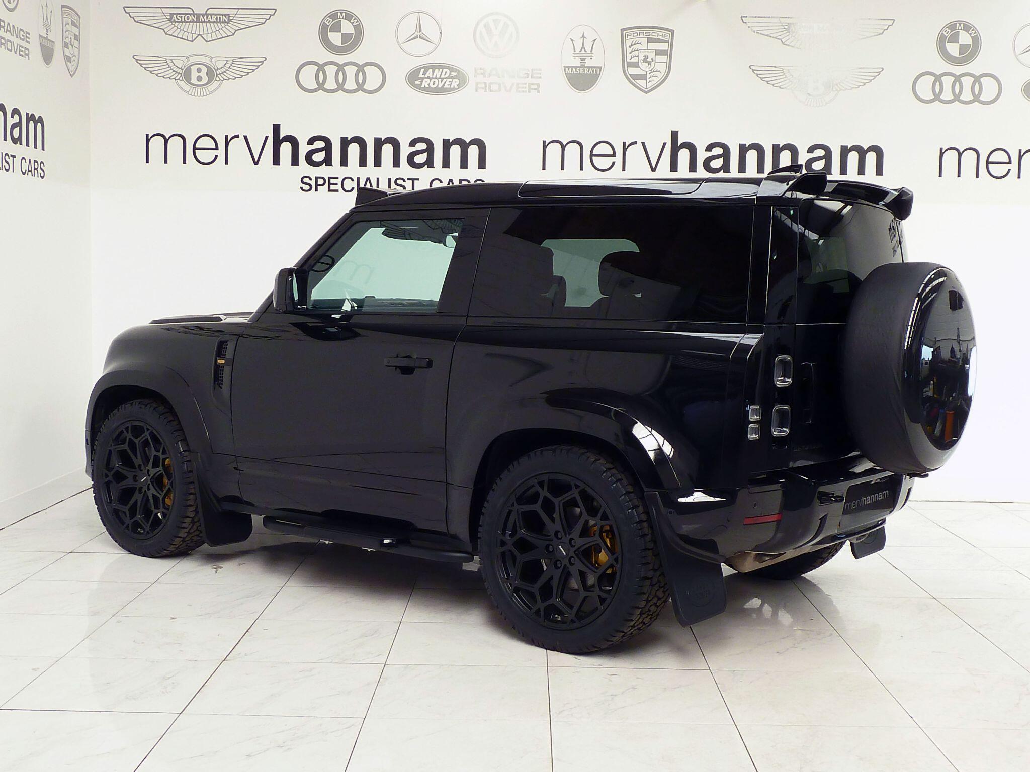 Land Rover Defender 90 3.0 D250  X-Dynamic HSE   <br/><br/>HAWKE BLACK EDITION 90