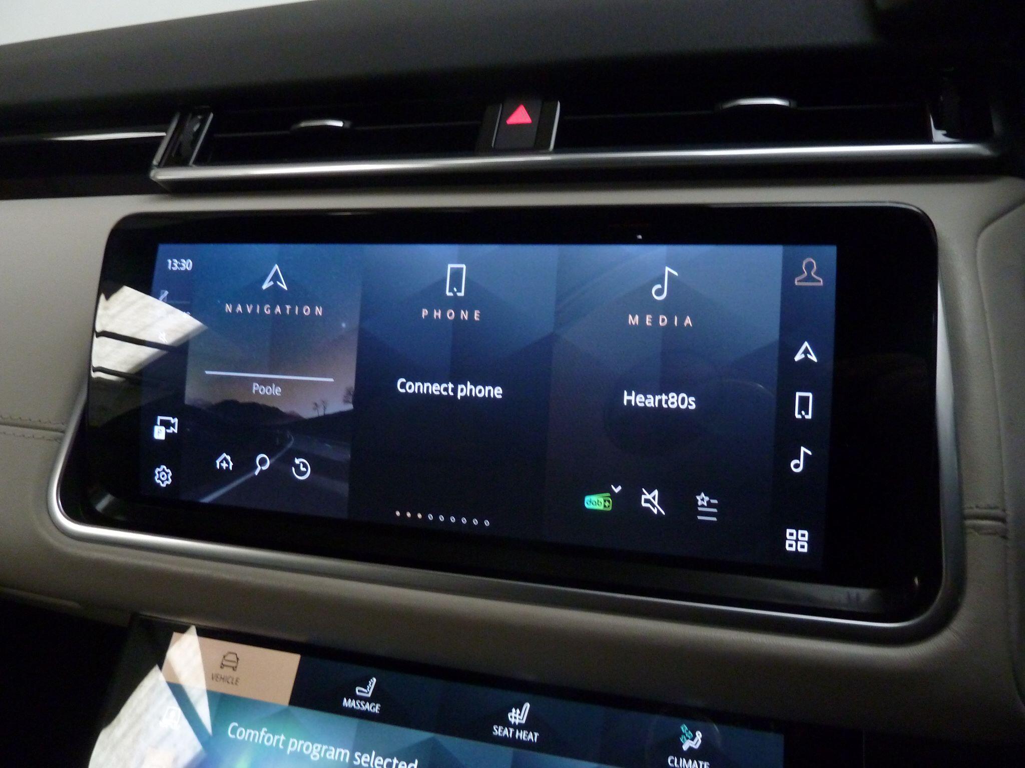 Land Rover Range Rover Velar 3.0   R-Dynamic HSE   <br/><br/>BLACK PACK + AIR SUSPENSION