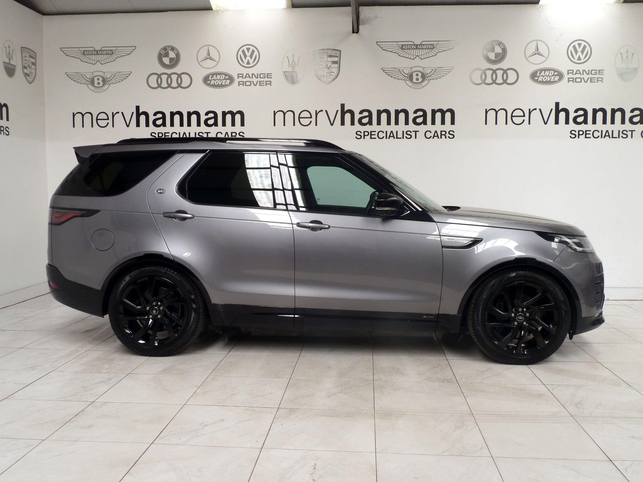 Land Rover Discovery 3.0 D250  R-Dynamic S   <br/><br/>PAN ROOF + BLACK PACK + 3D CAM