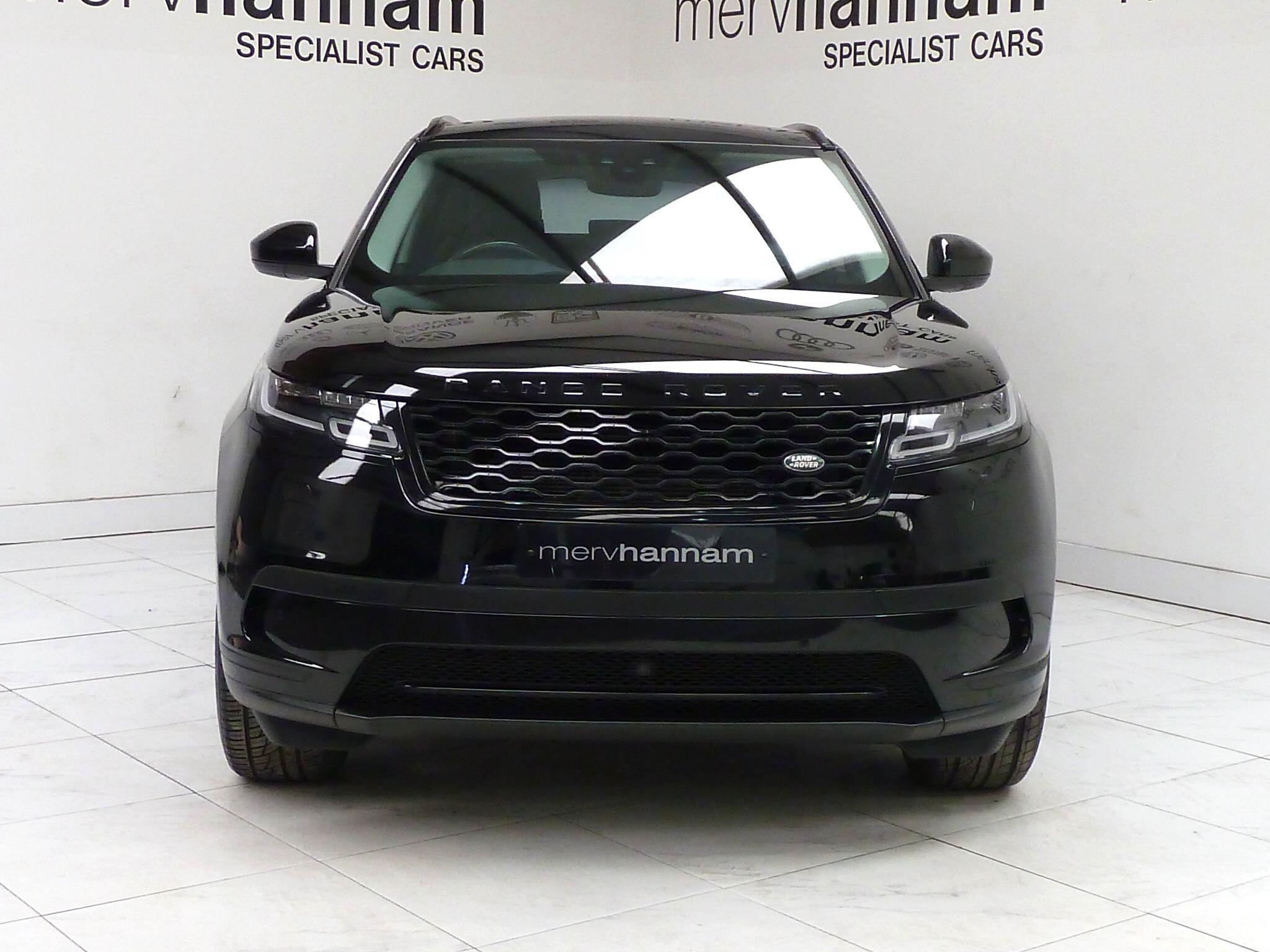 Land Rover Range Rover Velar 2.0 D200    <br/><br/>BLACK EXTERIOR DESIGN PACK