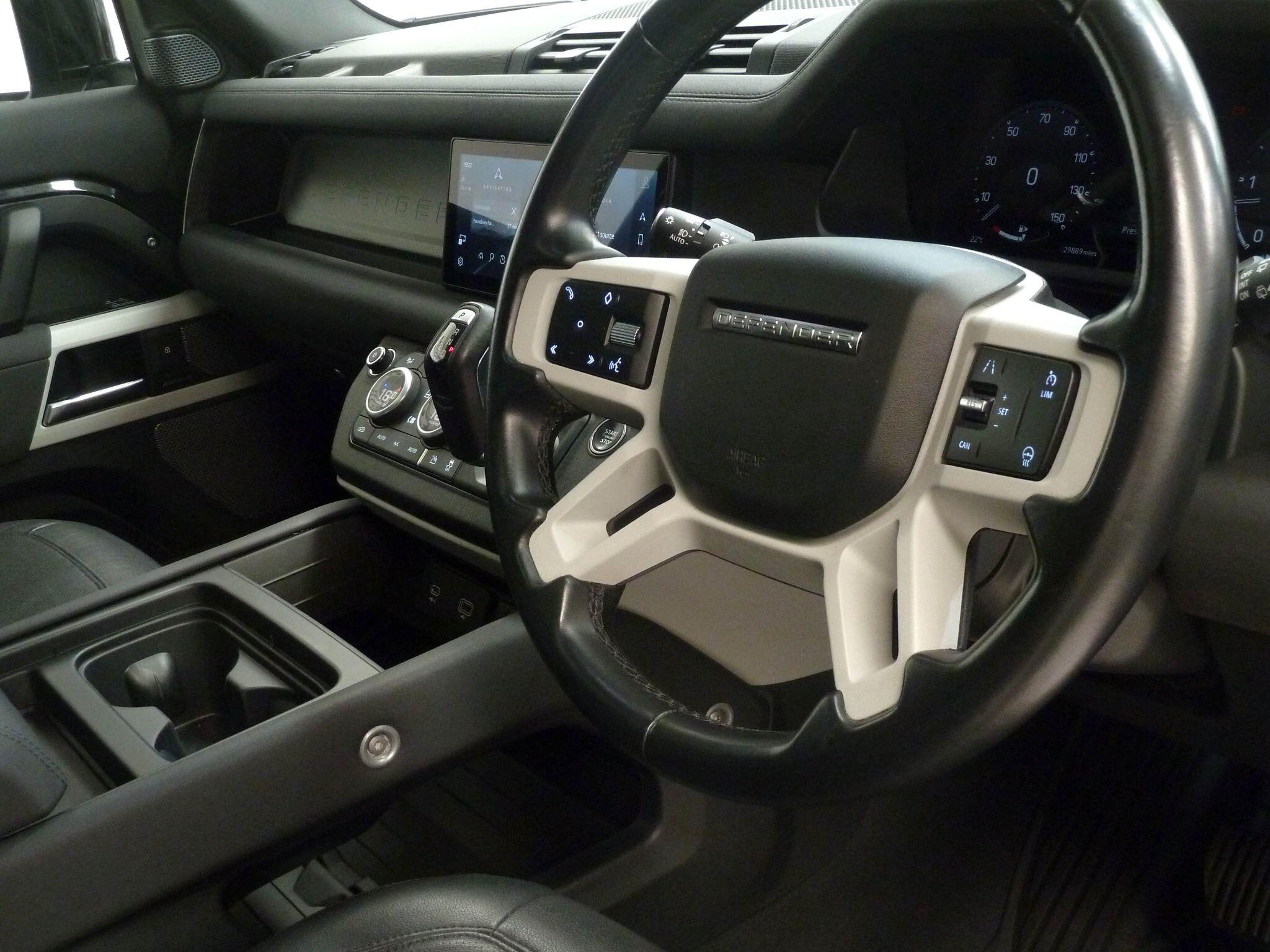 Land Rover Defender 110 3.0 D250  XS Edition SUV  Diesel   (250 ps)<br/><br/>HAWKE BLACK EDITION