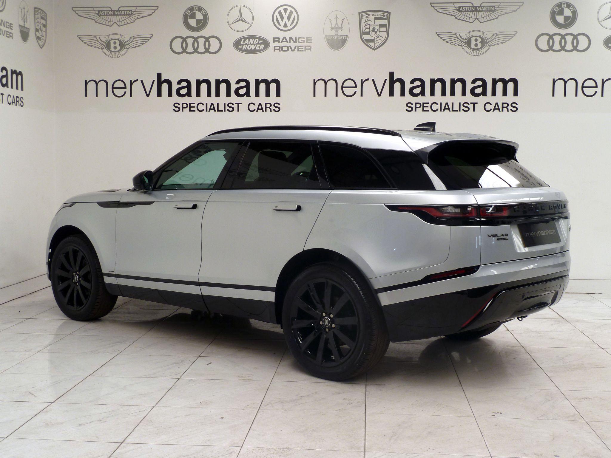 Land Rover Range Rover Velar 2.0 D240 R-Dynamic HSE   <br/><br/>PAN ROOF + BLACK DESIGN PACK
