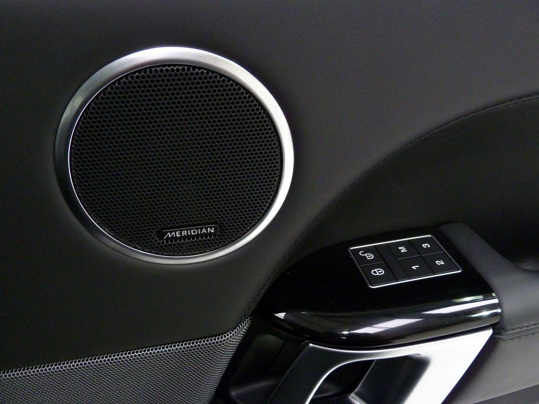 Land Rover Range Rover Sport 3.0   Autobiography Dynamic   <br/><br/>PAN ROOF + BLACK PACK + STEPS