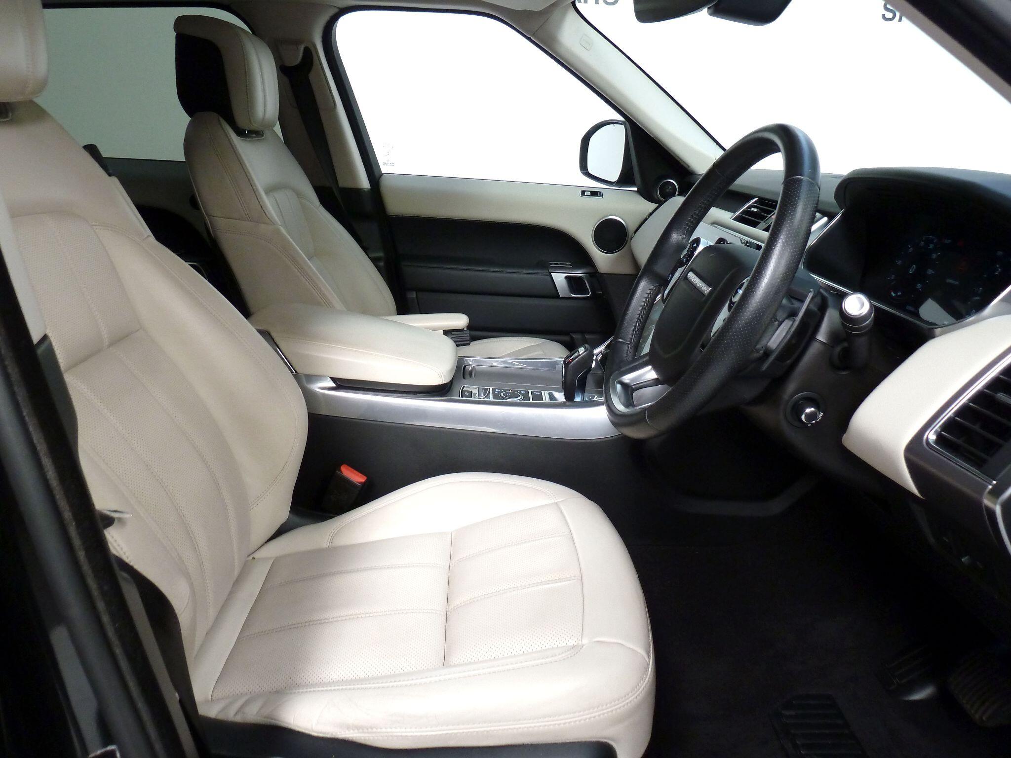Land Rover Range Rover Sport 2.0 P300 HSE SUV  Petrol   (300 ps)<br/><br/>AUTOBIOGRAPHY DESIGN PACKAGE