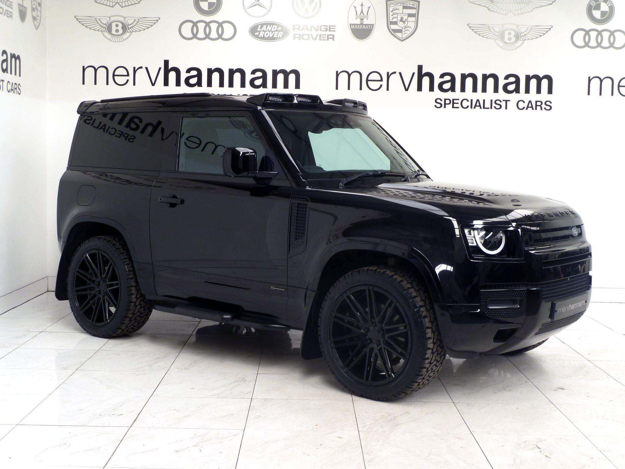 Land Rover Defender 90 3.0 D250  X-Dynamic S   <br/><br/>ROOF LIGHTS +BLACK PACK +STEPS