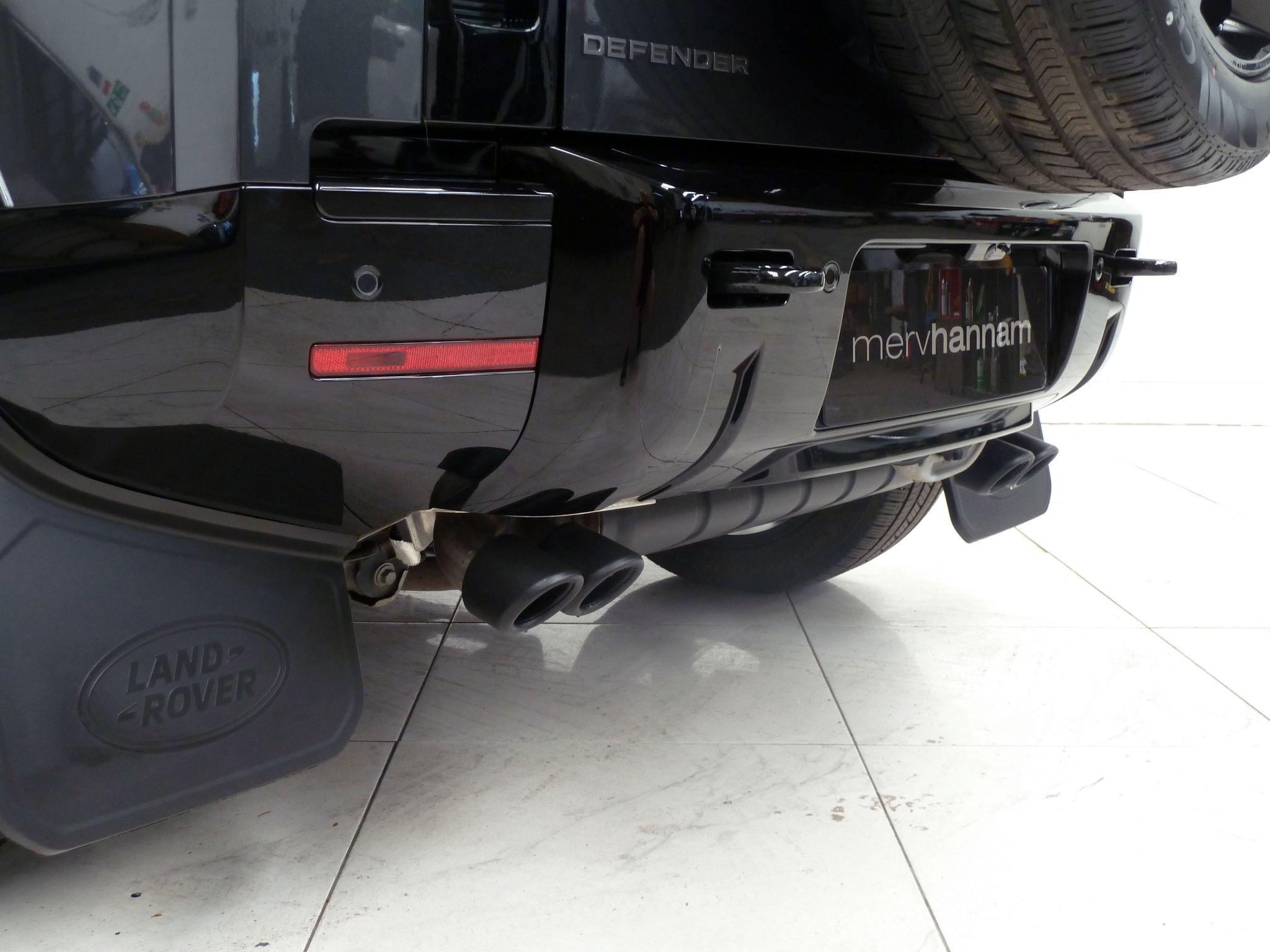 Land Rover Defender 90 5.0 P525 V8   <br/><br/>WIDETRACK +ROOF LIGHTS  +STEPS