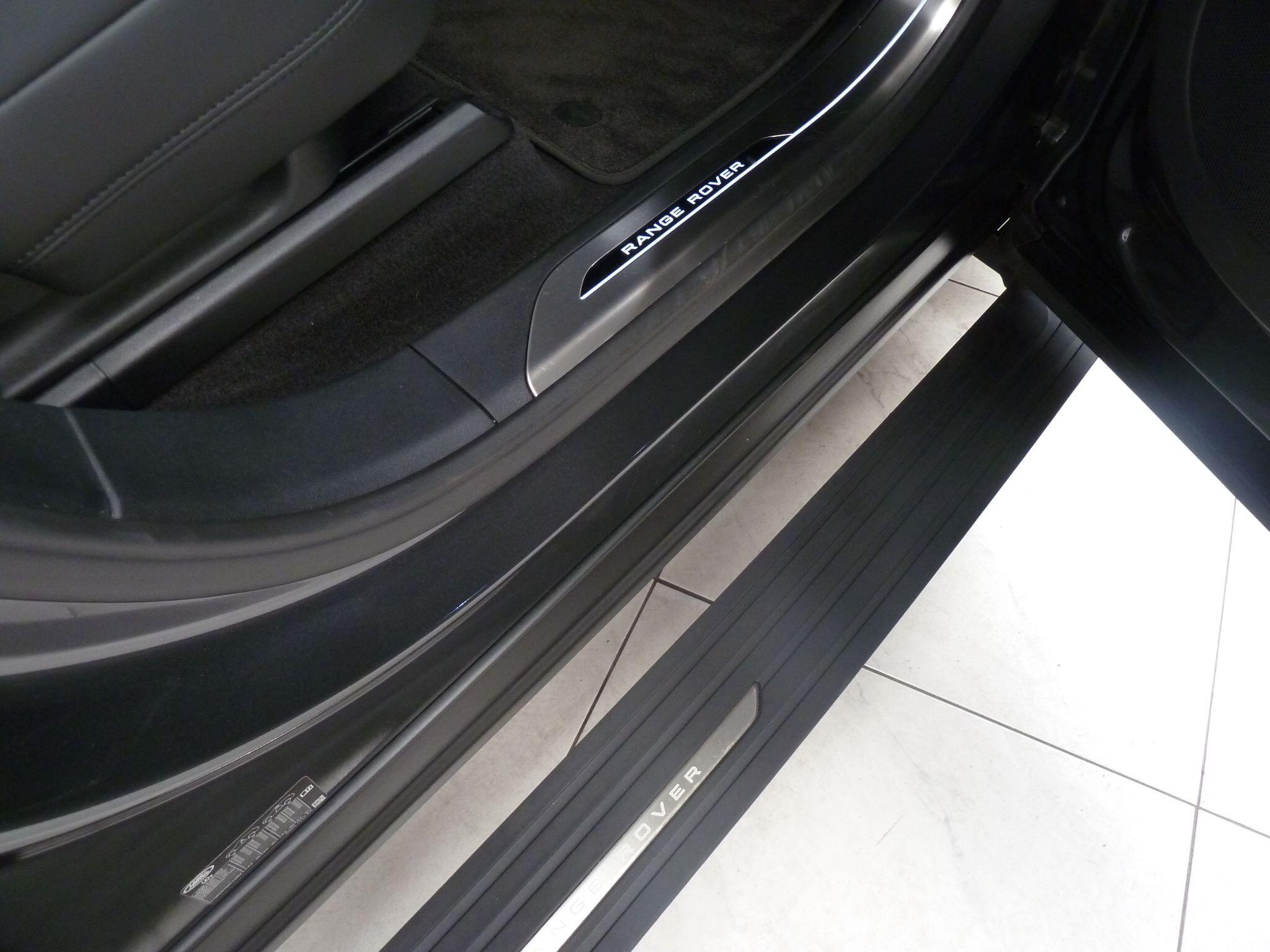 Land Rover Range Rover Sport 3.0 D250  Edition   <br/><br/>PAN ROOF + BLACK PACK + STEPS
