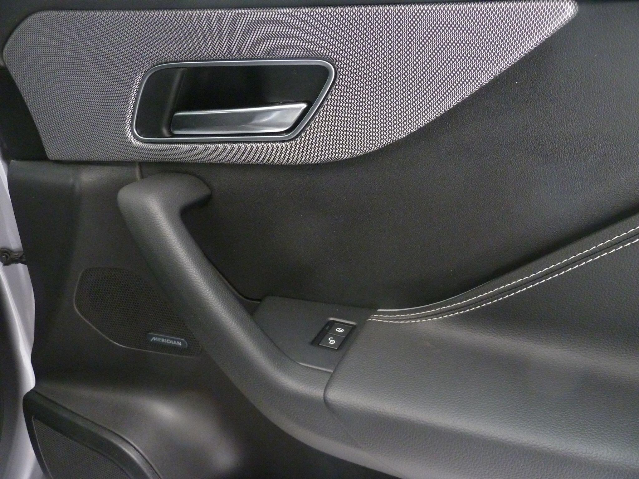 Jaguar F-PACE 2.0 D180 Chequered FlagAWD   <br/><br/>PAN ROOF + BLACK DESIGN PACK