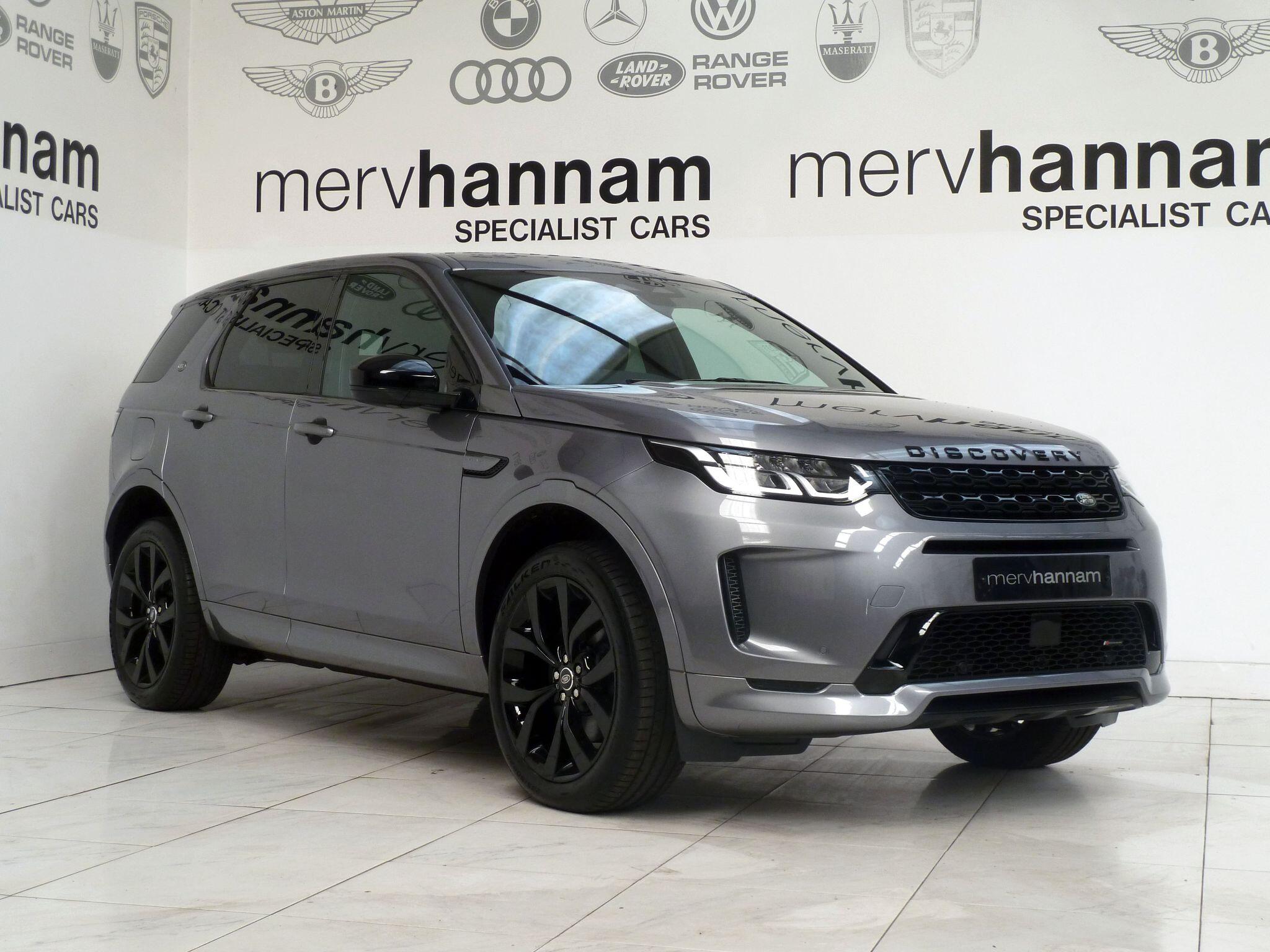 Land Rover Discovery Sport 1.5 P300e 12.2kWh Urban Edition   <br/><br/>PAN ROOF + BLACK PACK