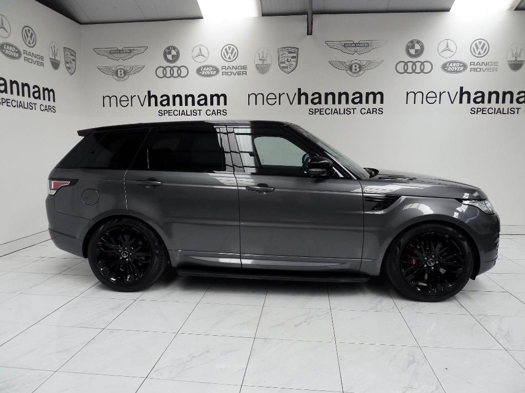 Land Rover Range Rover Sport 3.0 SD V6 HSE   <br/><br/>AUTOBIOGRAPHY DESIGN PACK