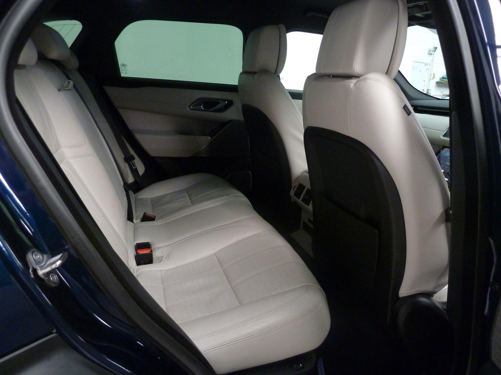 Land Rover Range Rover Velar 3.0   R-Dynamic HSE   <br/><br/>BLACK PACK + AIR SUSPENSION