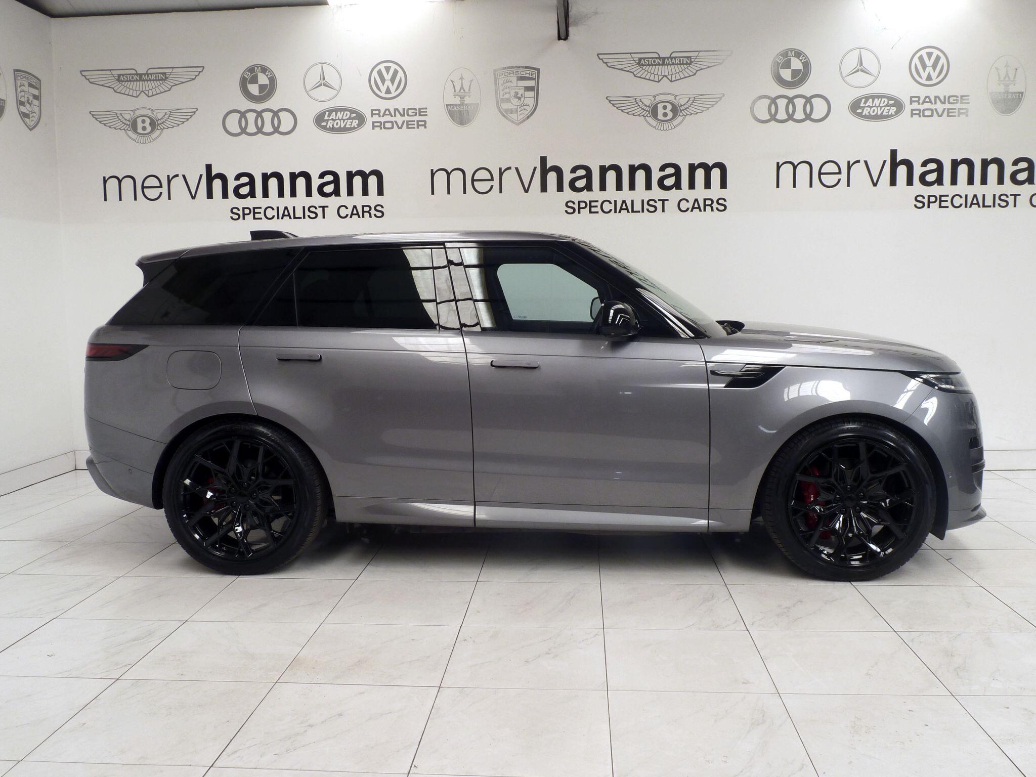 Land Rover Range Rover Sport 3.0 P440e 38.2kWh Dynamic SE   <br/><br/>BLACK PACK + 23in ALLOY WHEELS