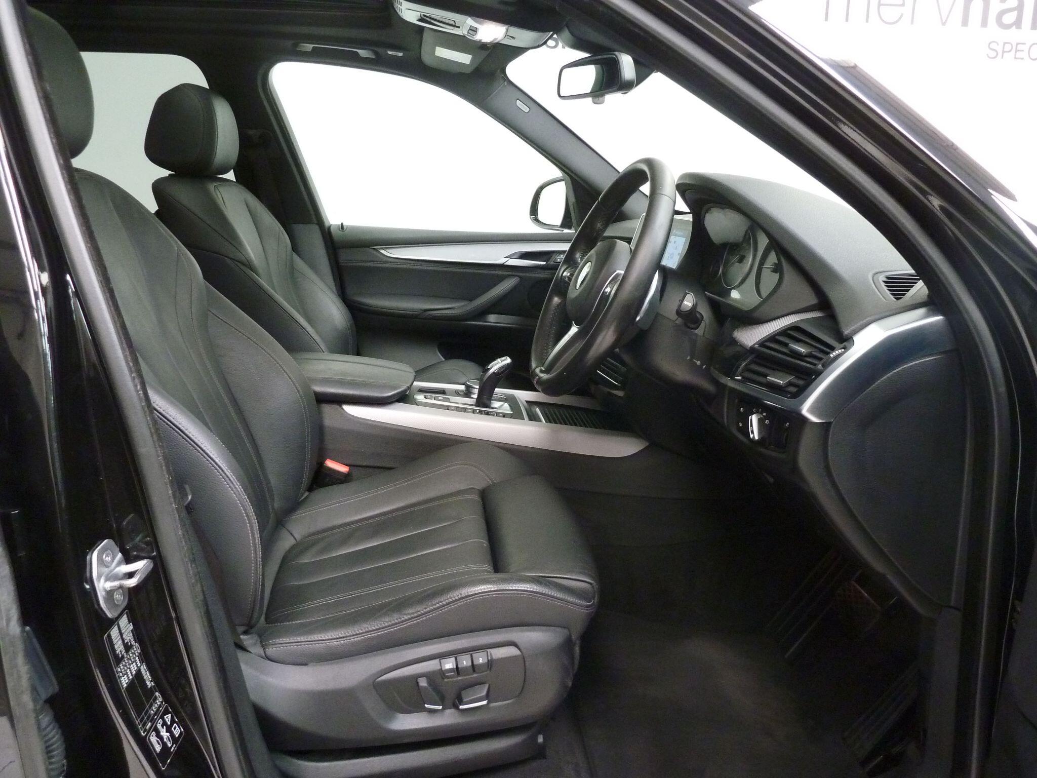 BMW X5 3.0 40d M SportxDrive   <br/><br/>BLACK PACK +PAN ROOF +7 SEATS