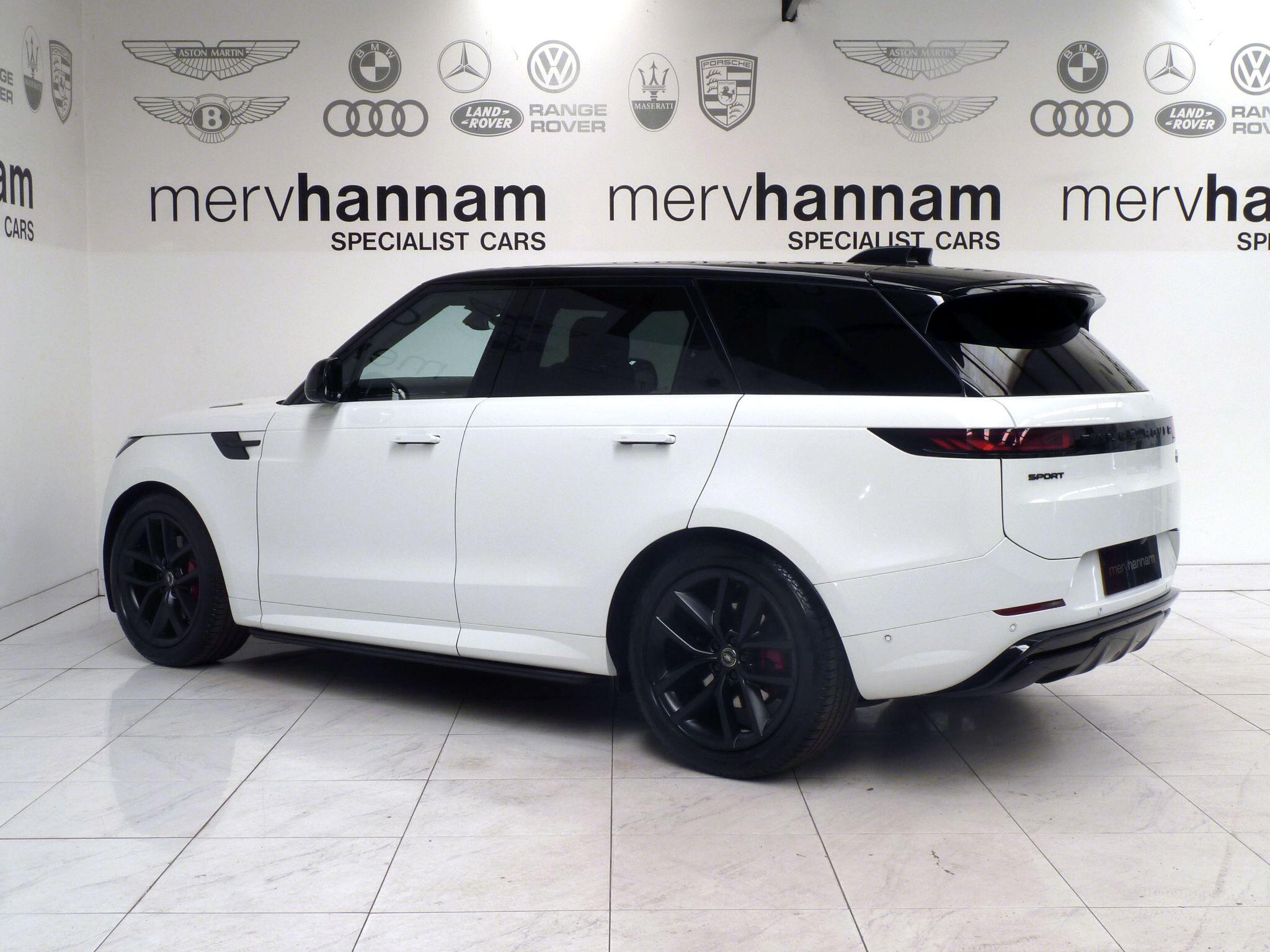 Land Rover Range Rover Sport 3.0   Dynamic SE   <br/><br/>PAN ROOF + BLACK PACK + STEPS