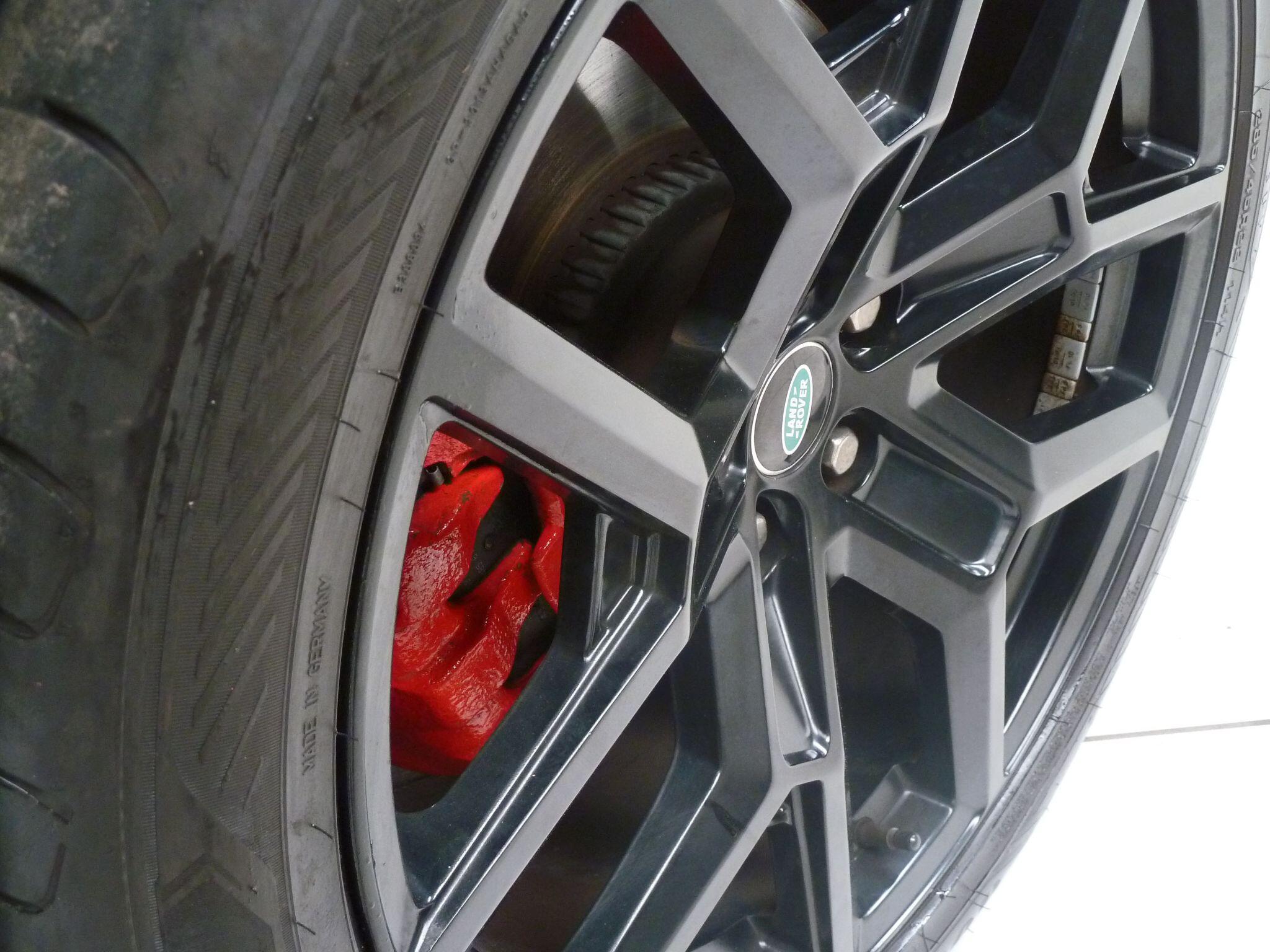 Land Rover Defender 110 3.0 D250  X-Dynamic S   <br/><br/>ROOF LIGHTS +BLACK PACK +STEPS