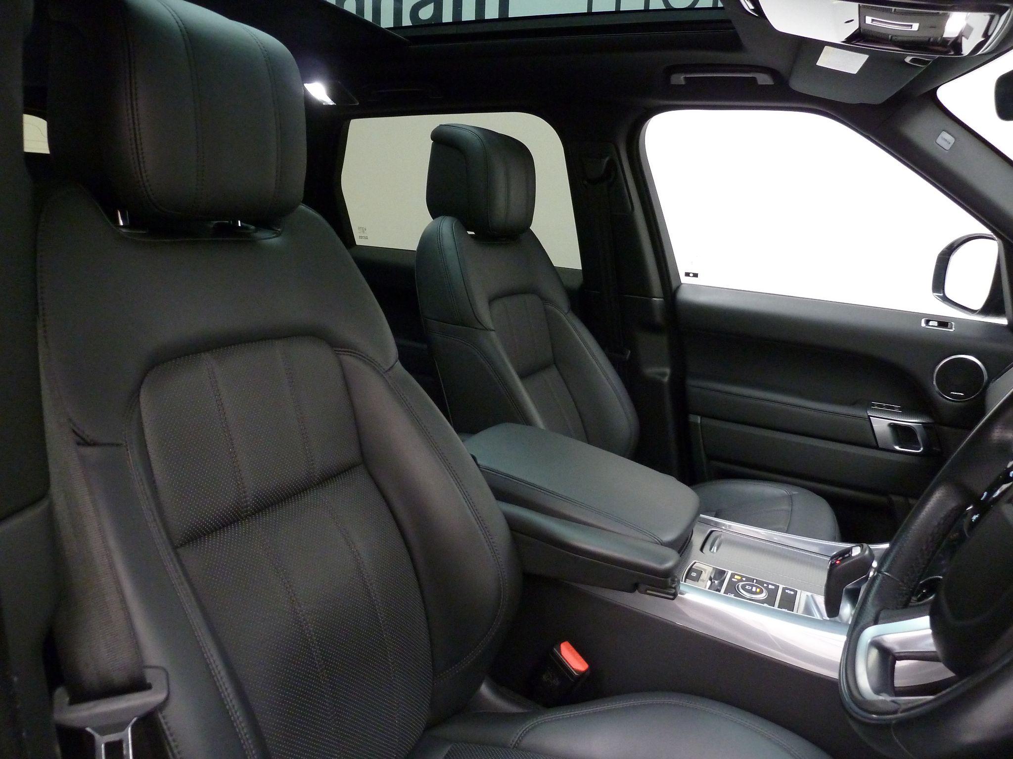 Land Rover Range Rover Sport 3.0 SD V6 HSE   <br/><br/>PAN ROOF + AUTOBIOGRAPHY PACK