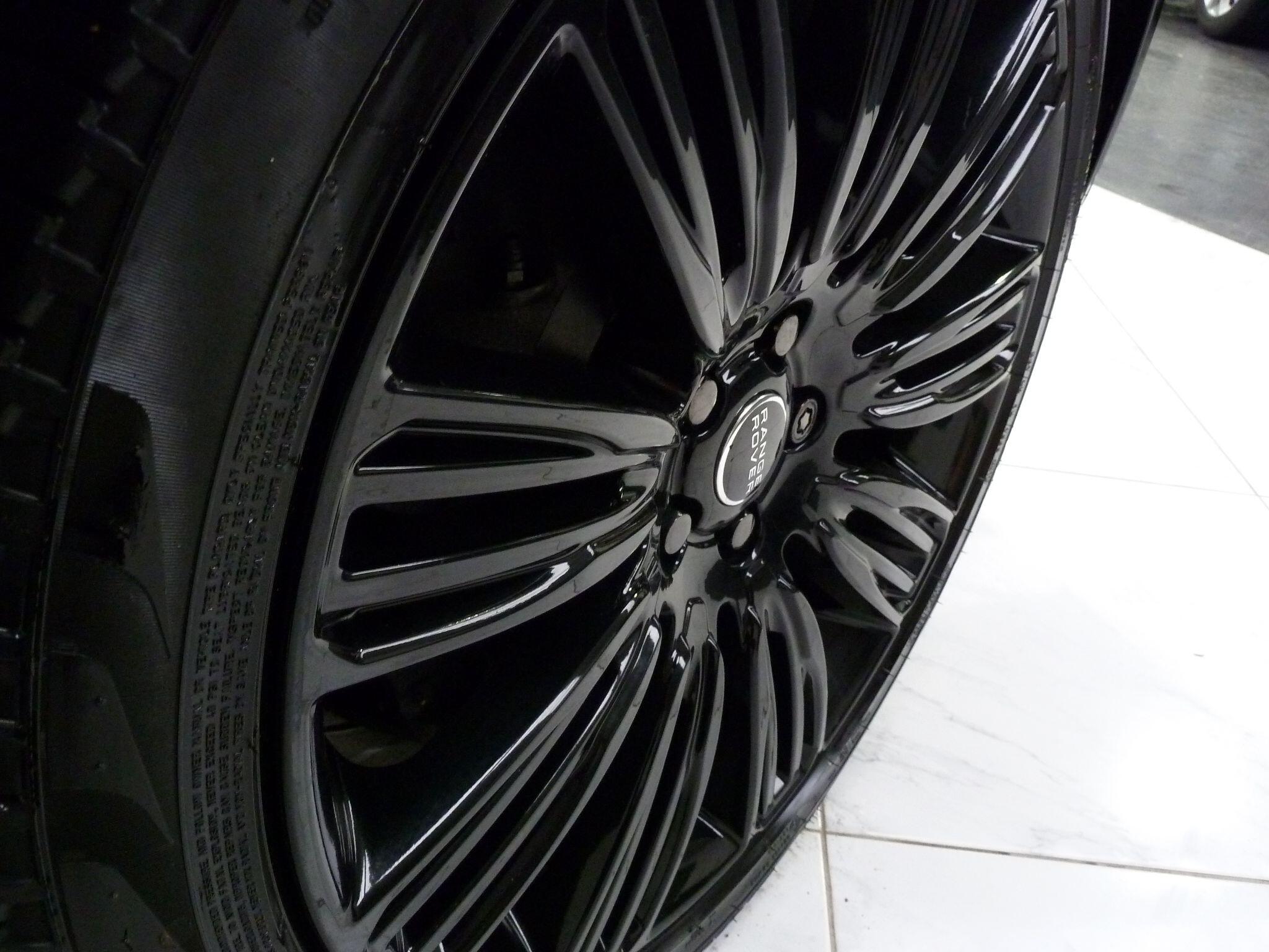 Land Rover Range Rover 3.0   Westminster Black   <br/><br/>SLIDING PAN ROOF + BLACK PACK