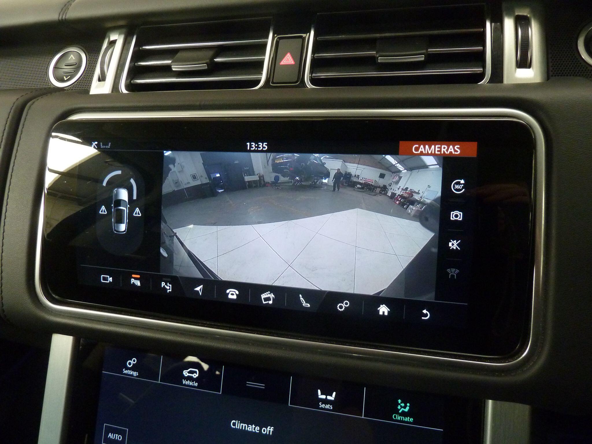 Land Rover Range Rover 2.0 P400e  Autobiography   <br/><br/>PAN ROOF + BLACK PACK + TV