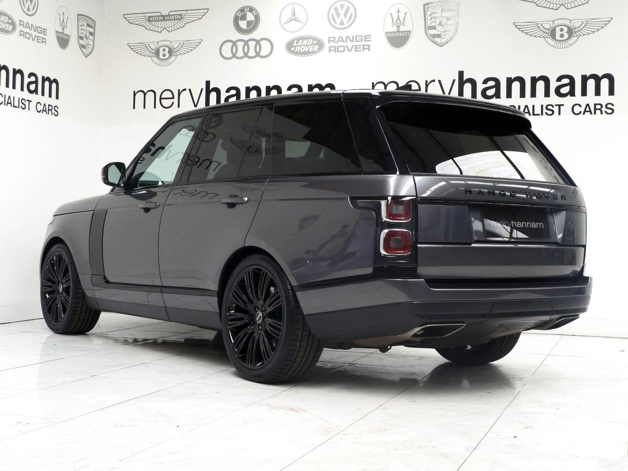 Land Rover Range Rover 3.0 SD V6 Vogue   <br/><br/>PAN ROOF + BLACK PACK + TV