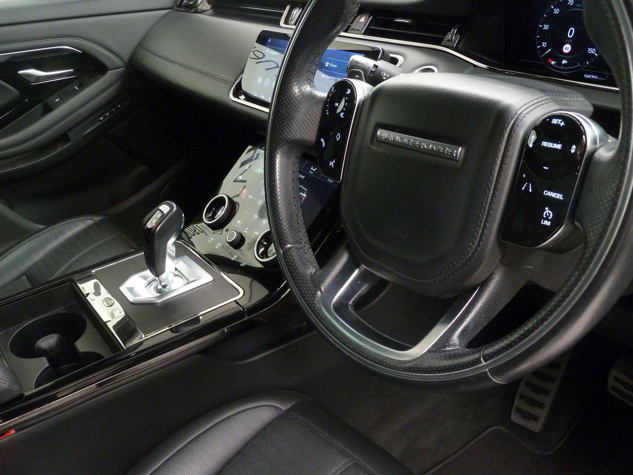 Land Rover Range Rover Evoque 2.0 D150 R-Dynamic HSE   <br/><br/>PAN ROOF + BLACK PACK