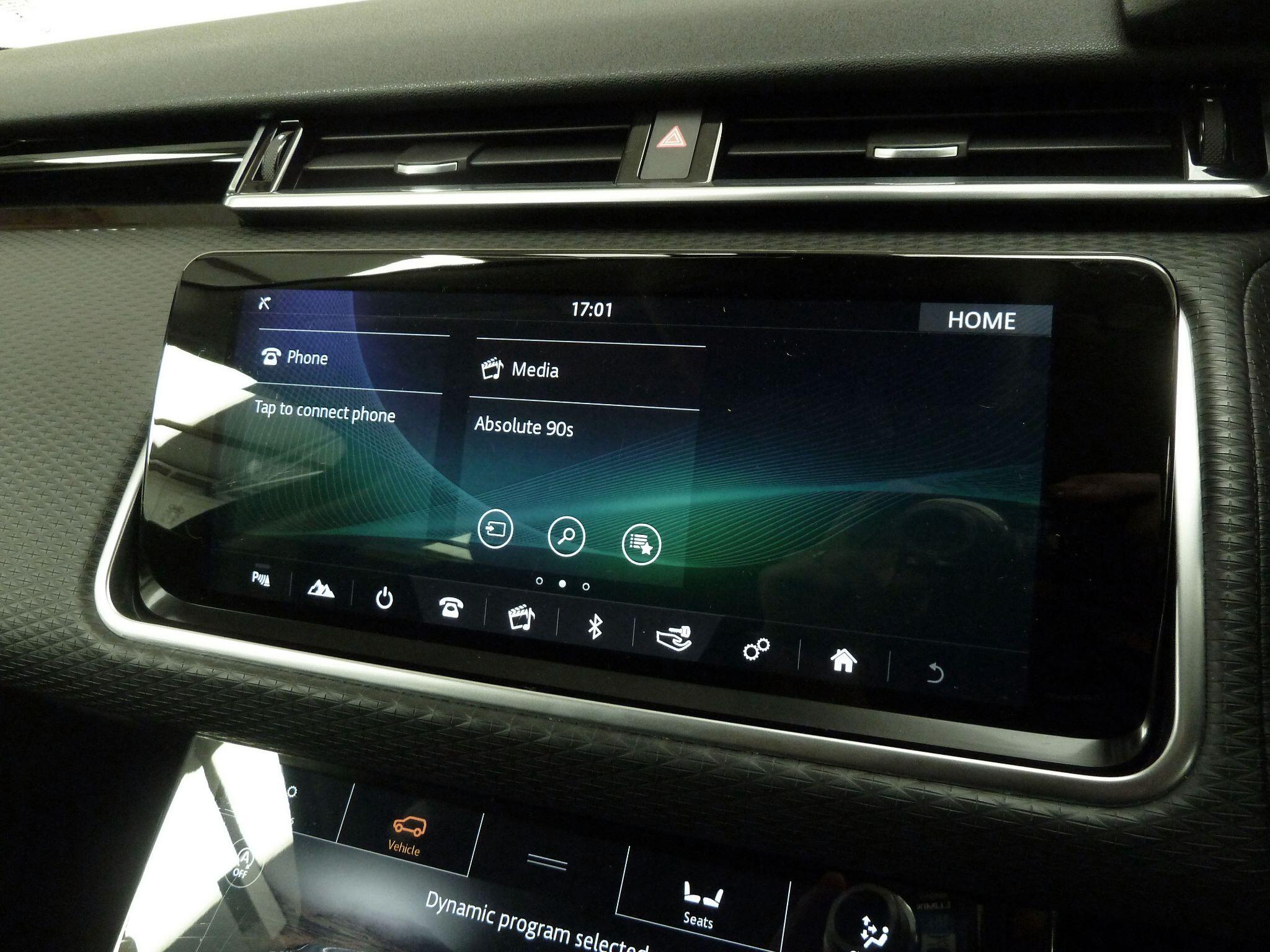 Land Rover Range Rover Velar 2.0 D200    <br/><br/>BLACK EXTERIOR DESIGN PACK