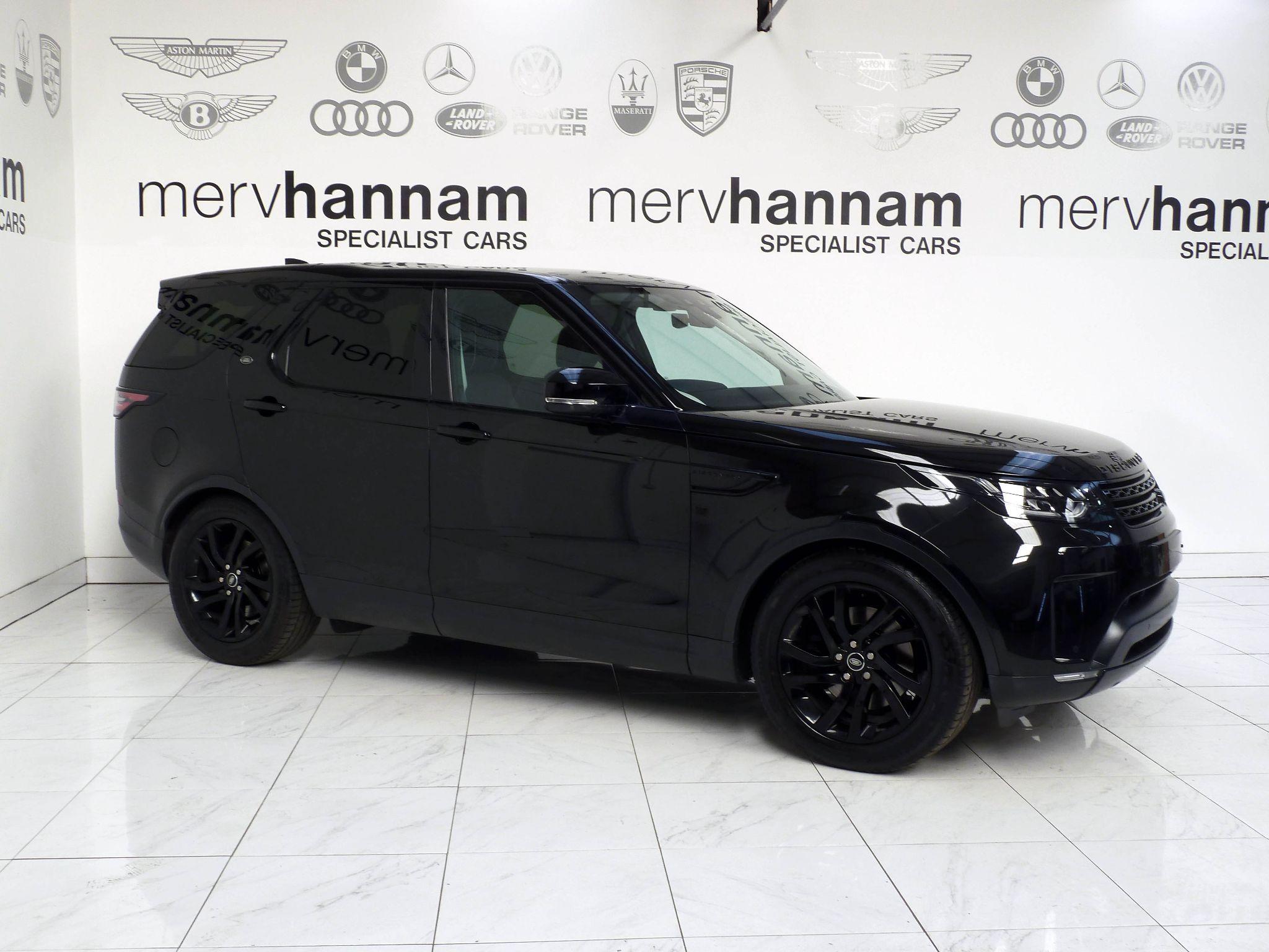 Land Rover Discovery 3.0 SD V6 SE   <br/><br/>BLACK EXTERIOR DESIGN PACK