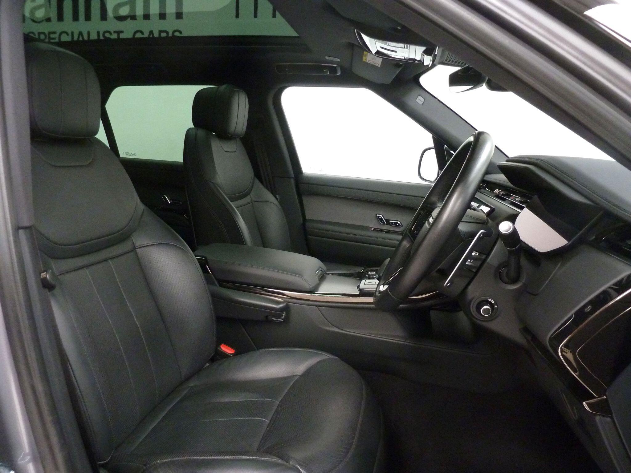Land Rover Range Rover Sport 3.0 P440e 38.2kWh Dynamic SE   <br/><br/>BLACK PACK + 23in ALLOY WHEELS