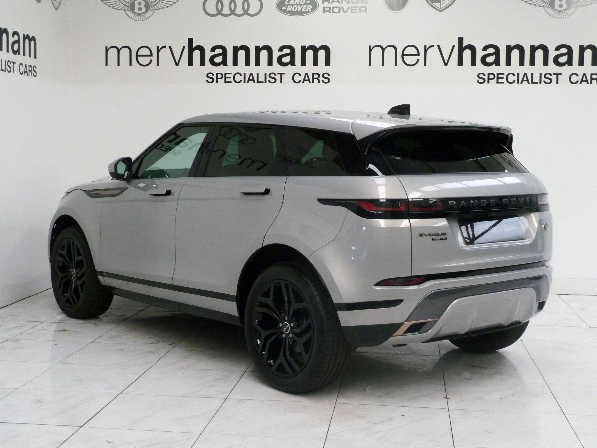 Land Rover Range Rover Evoque 2.0 P200  R-Dynamic SE   <br/><br/>HEATED WHEEL + REVERSE  CAMERA