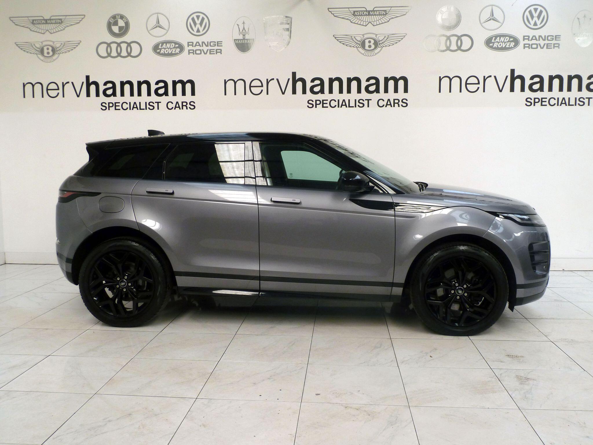 Land Rover Range Rover Evoque 2.0 D200  R-Dynamic SE   <br/><br/>PAN ROOF + BLACK PACK