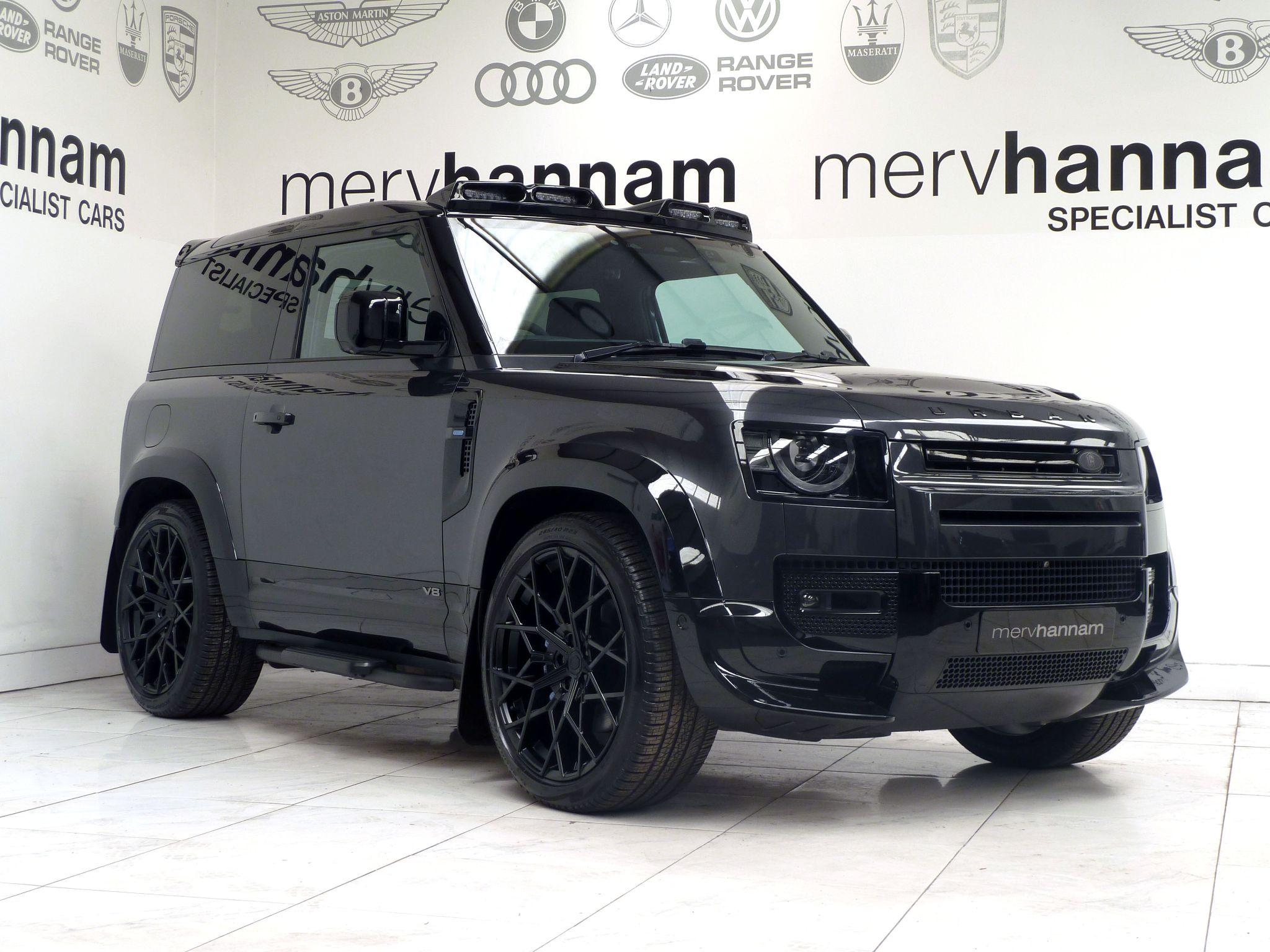 Land Rover Defender 90 5.0 P525 V8   <br/><br/>URBAN + HEAD UP + PAN ROOF
