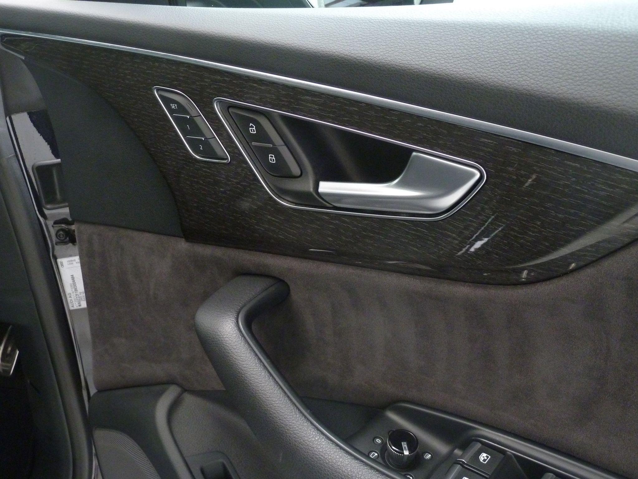 Audi Q8 3.0 TDI V6 50 S line Tiptronic quattro   <br/><br/>MAXTON RSQ8 DESIGN PACKAGE