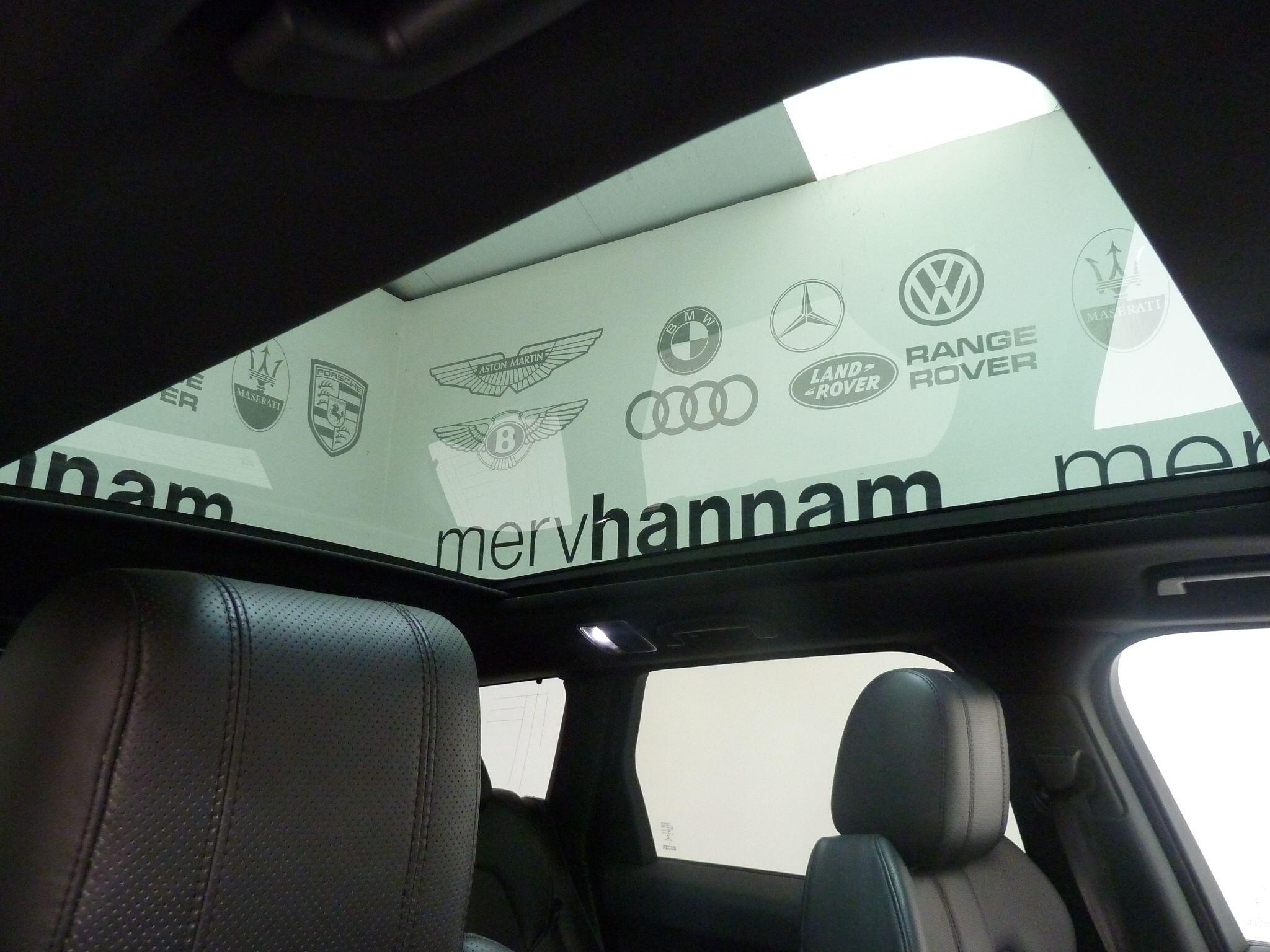 Land Rover Range Rover Sport 3.0 SD V6 HSE SUV  Diesel   (292 ps)<br/><br/>PAN ROOF + BLACK PACK + STEPS
