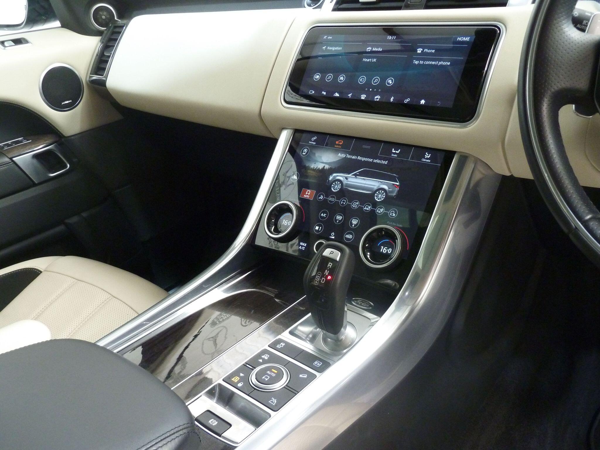 Land Rover Range Rover Sport 2.0 P400e  HSE Dynamic SUV  Petrol Plug-in Hybrid   (404 ps)<br/><br/>PAN ROOF + BLACK PACK + STEPS