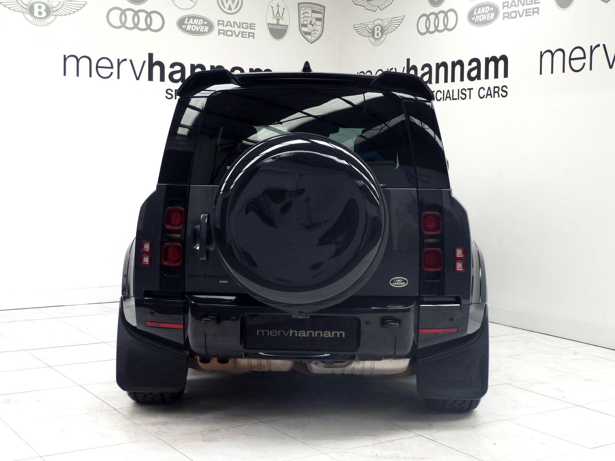 Land Rover Defender 110 3.0 D250  X-Dynamic SE   <br/><br/>HAWKE CARPATHIAN EDITION
