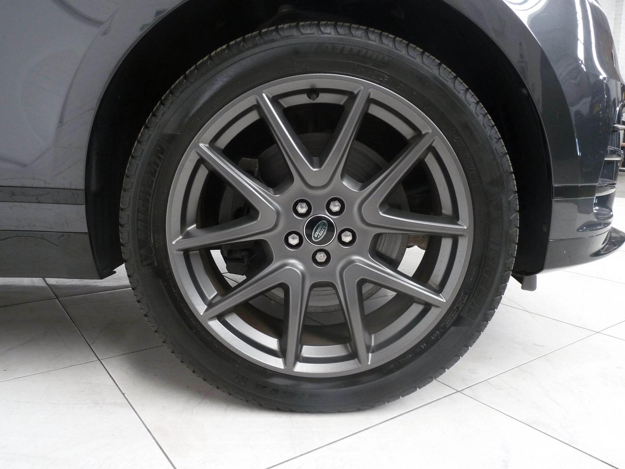 Land Rover Range Rover Velar 2.0 P400e 17.1kWh R-Dynamic HSE   <br/><br/>SLIDING PAN ROOF + BLACK PACK