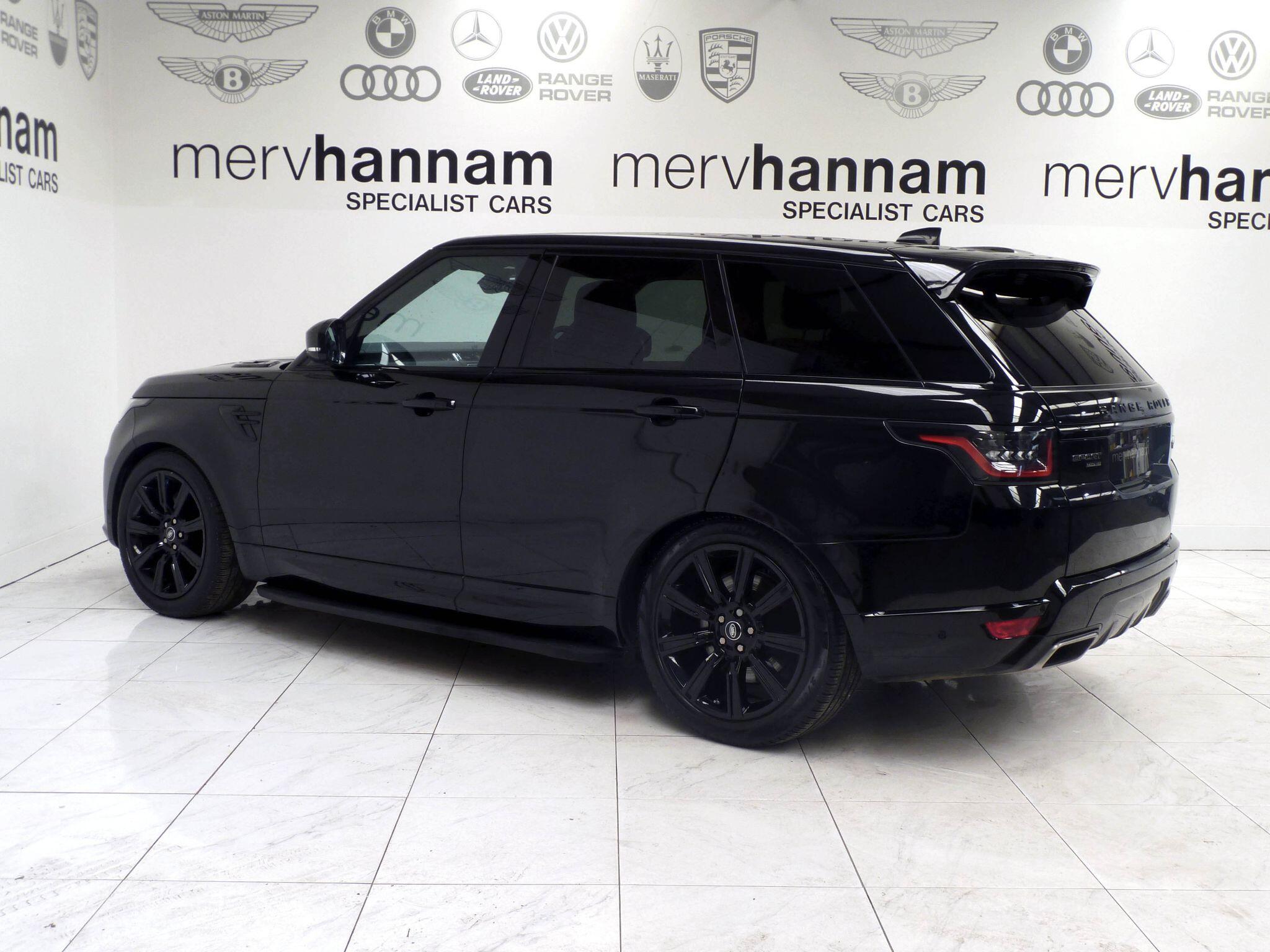 Land Rover Range Rover Sport 3.0 SD V6 HSE   <br/><br/>PAN ROOF + BLACK PACK + STEPS
