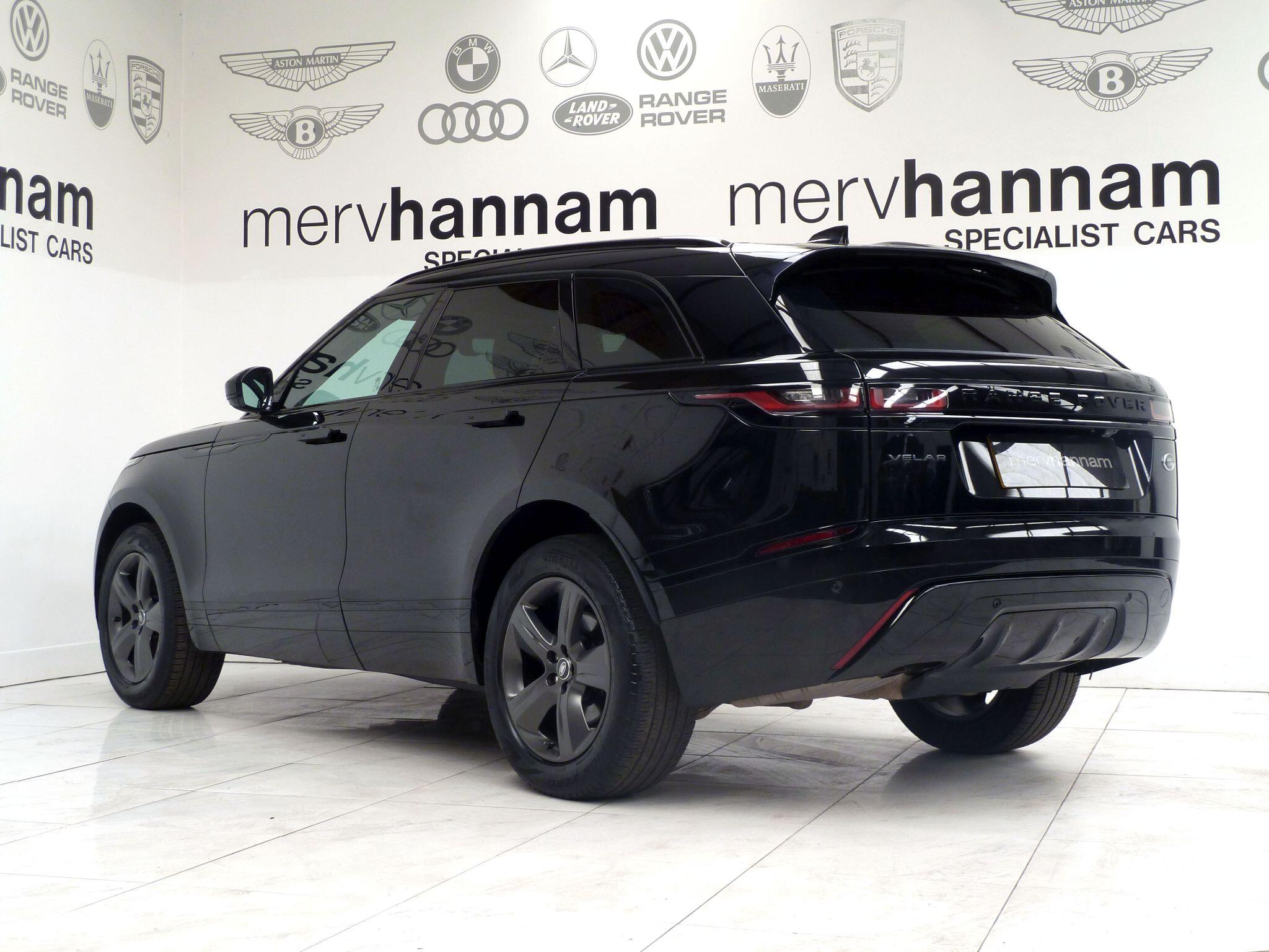 Land Rover Range Rover Velar 2.0 D200  R-Dynamic S   <br/><br/>BLACK EXTERIOR PACKAGE