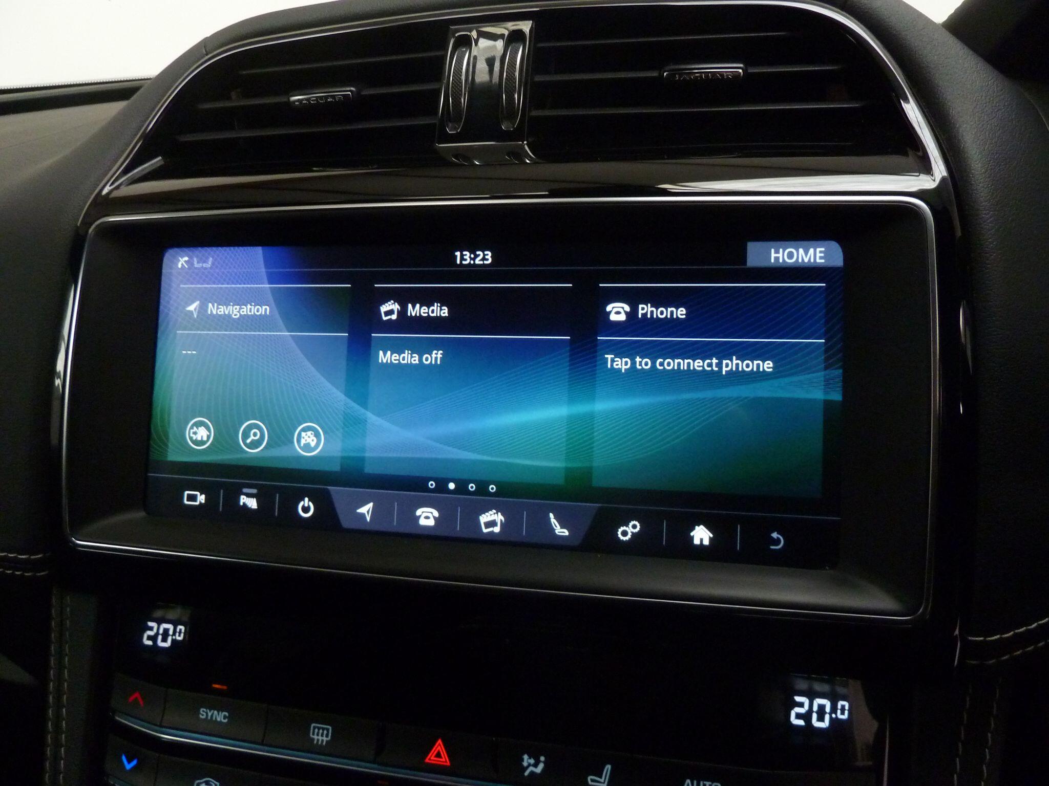 Jaguar F-PACE 2.0 D180 R-Sport SUV  DieselAWD   (180 ps)<br/><br/>BLACK EXTERIOR DESIGN PACK