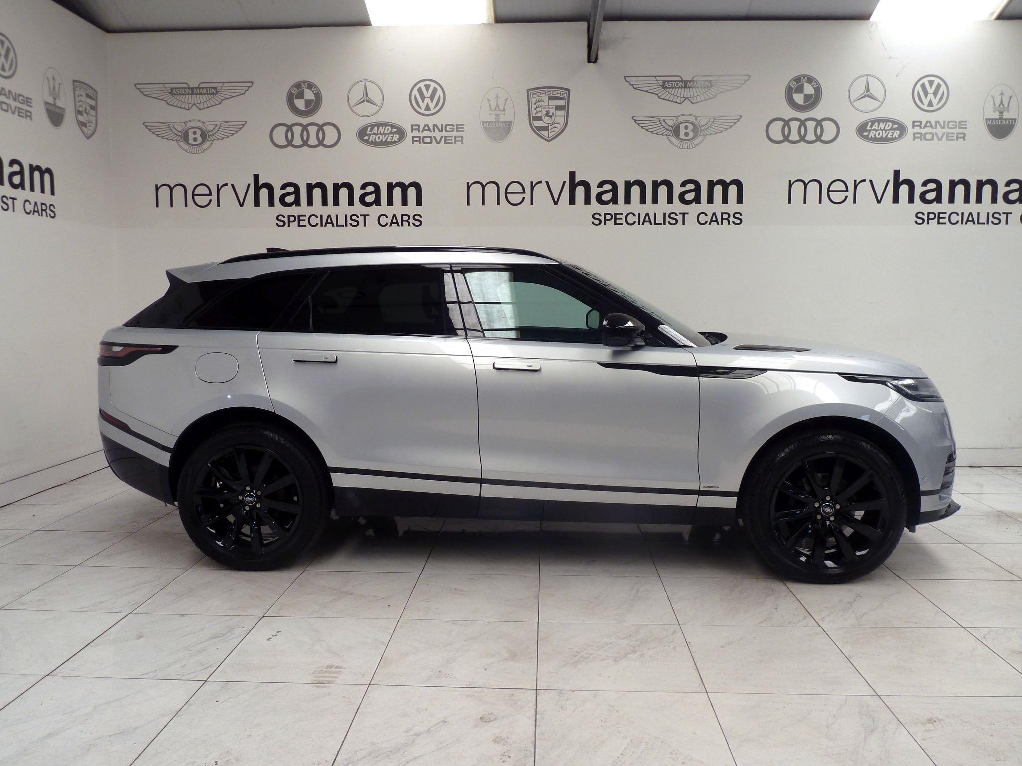 Land Rover Range Rover Velar 2.0 D240 R-Dynamic HSE   <br/><br/>PAN ROOF + BLACK DESIGN PACK