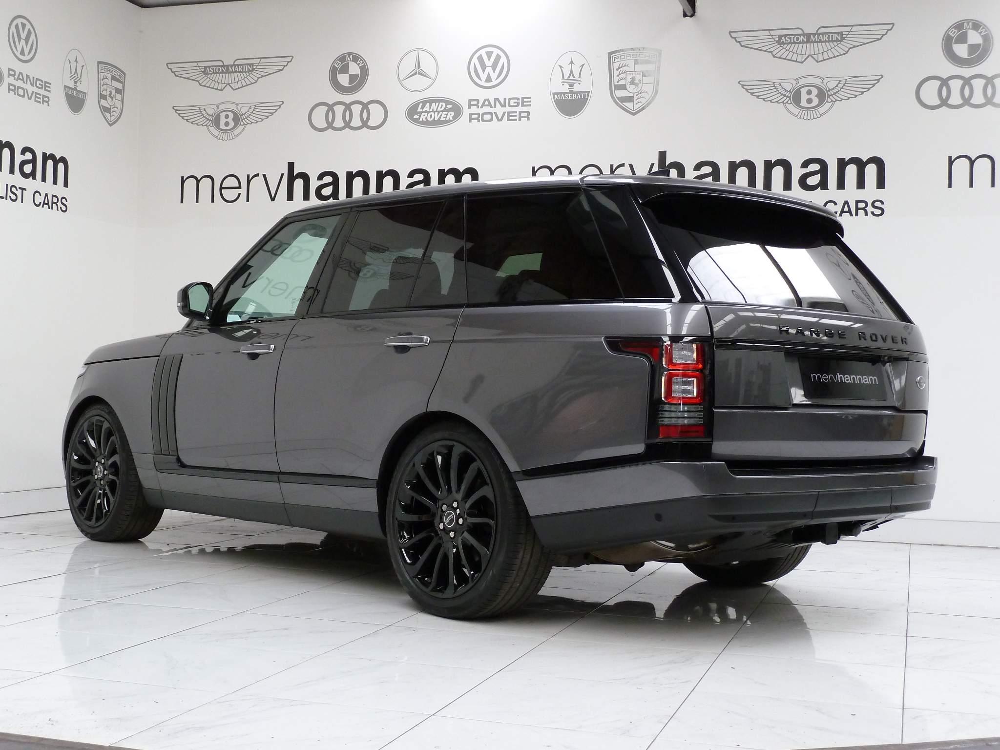 Land Rover Range Rover 3.0 TD V6 Vogue   <br/><br/>PAN ROOF + BLACK PACK + TV