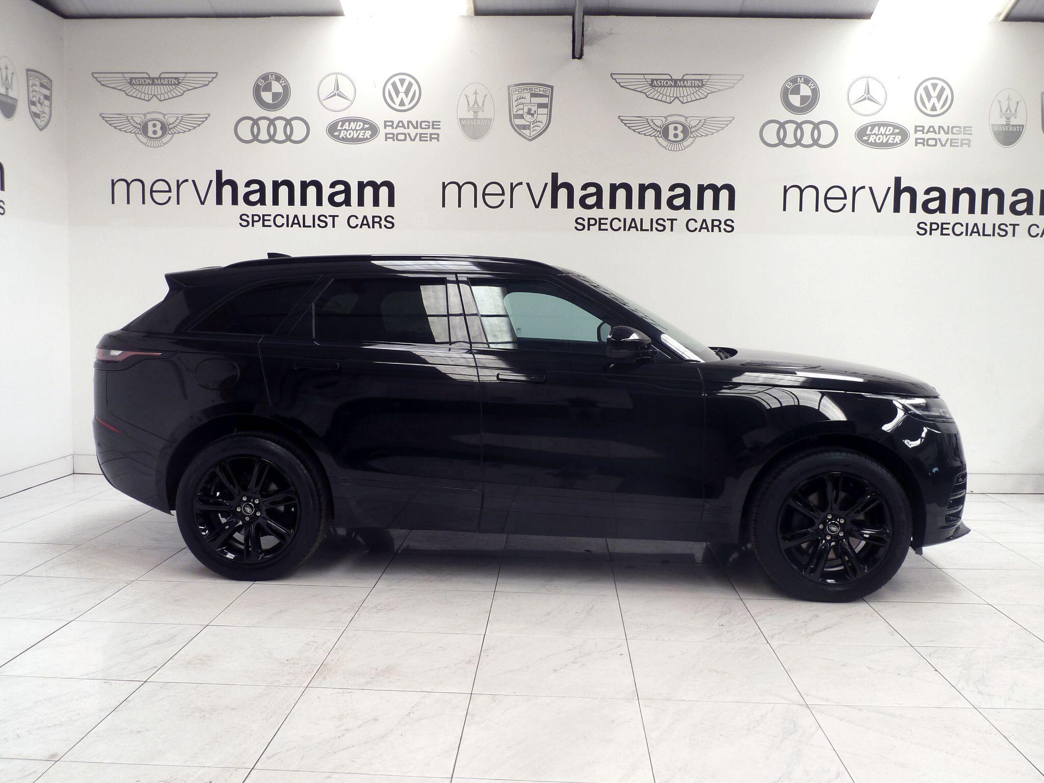 Land Rover Range Rover Velar 2.0 D200  Edition   <br/><br/>OPENING PAN ROOF + BLACK PACK