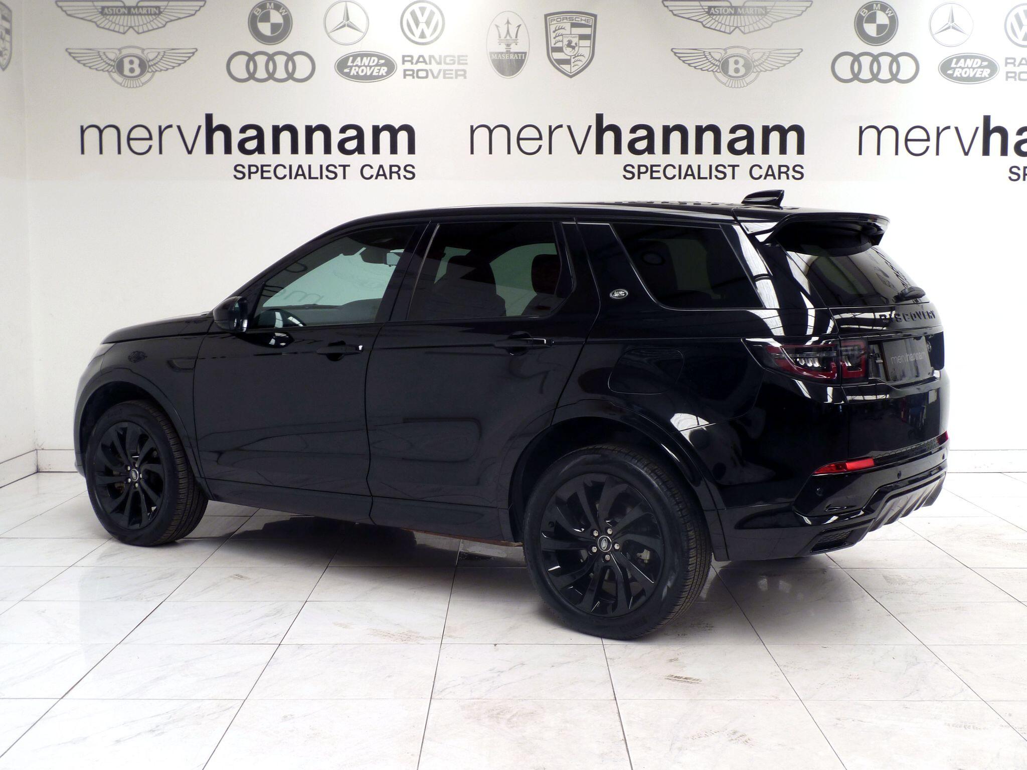 Land Rover Discovery Sport 1.5 P300e 12.2kWh R-Dynamic SE   <br/><br/>PAN ROOF + BLACK PACK
