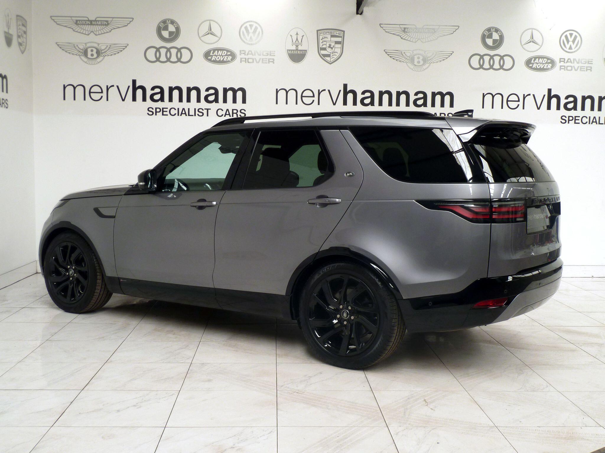 Land Rover Discovery 3.0 D250  R-Dynamic S   <br/><br/>PAN ROOF + BLACK PACK + 3D CAM