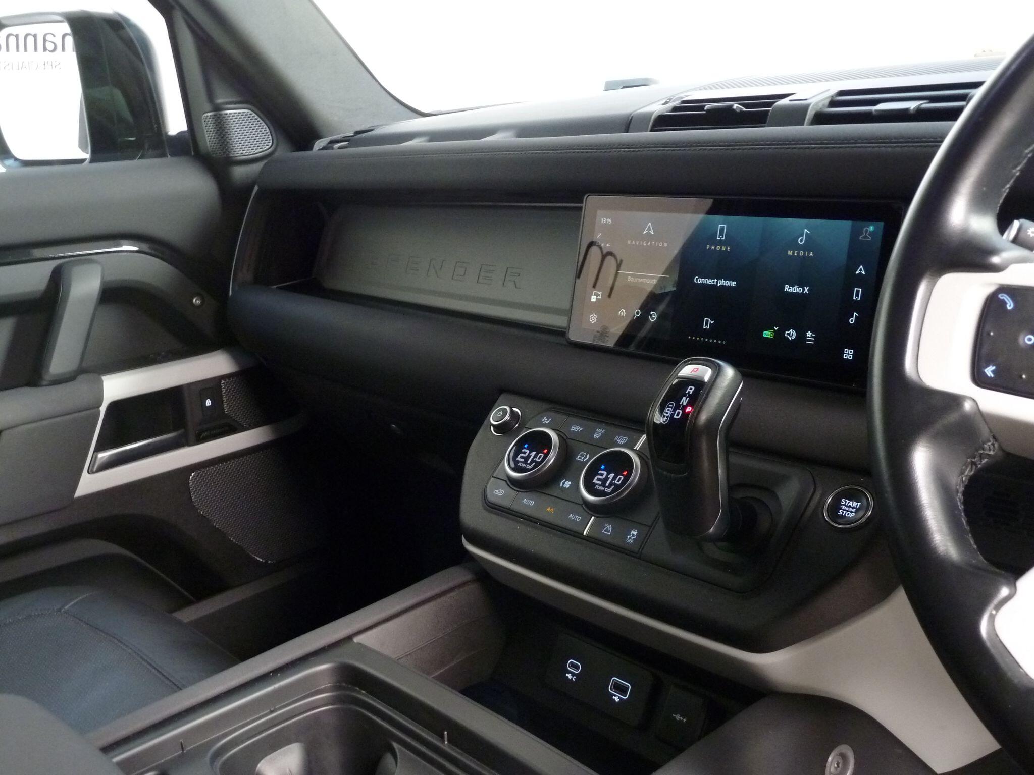 Land Rover Defender 90 3.0 D250  SE Hard Top SUV SWB   <br/><br/>EXPLORER PACK 39990 +VAT