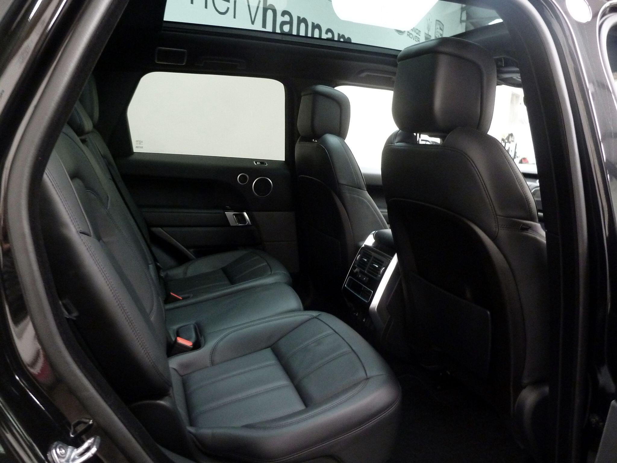 Land Rover Range Rover Sport 2.0 P400e  HSE Dynamic Black   <br/><br/>PAN ROOF + BLACK PACK + STEPS