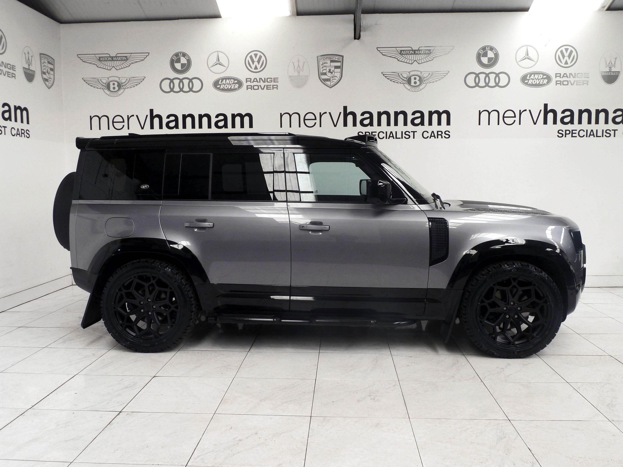 Land Rover Defender 110 3.0 D250  SE   <br/><br/>HAWKE EIGER EDITION