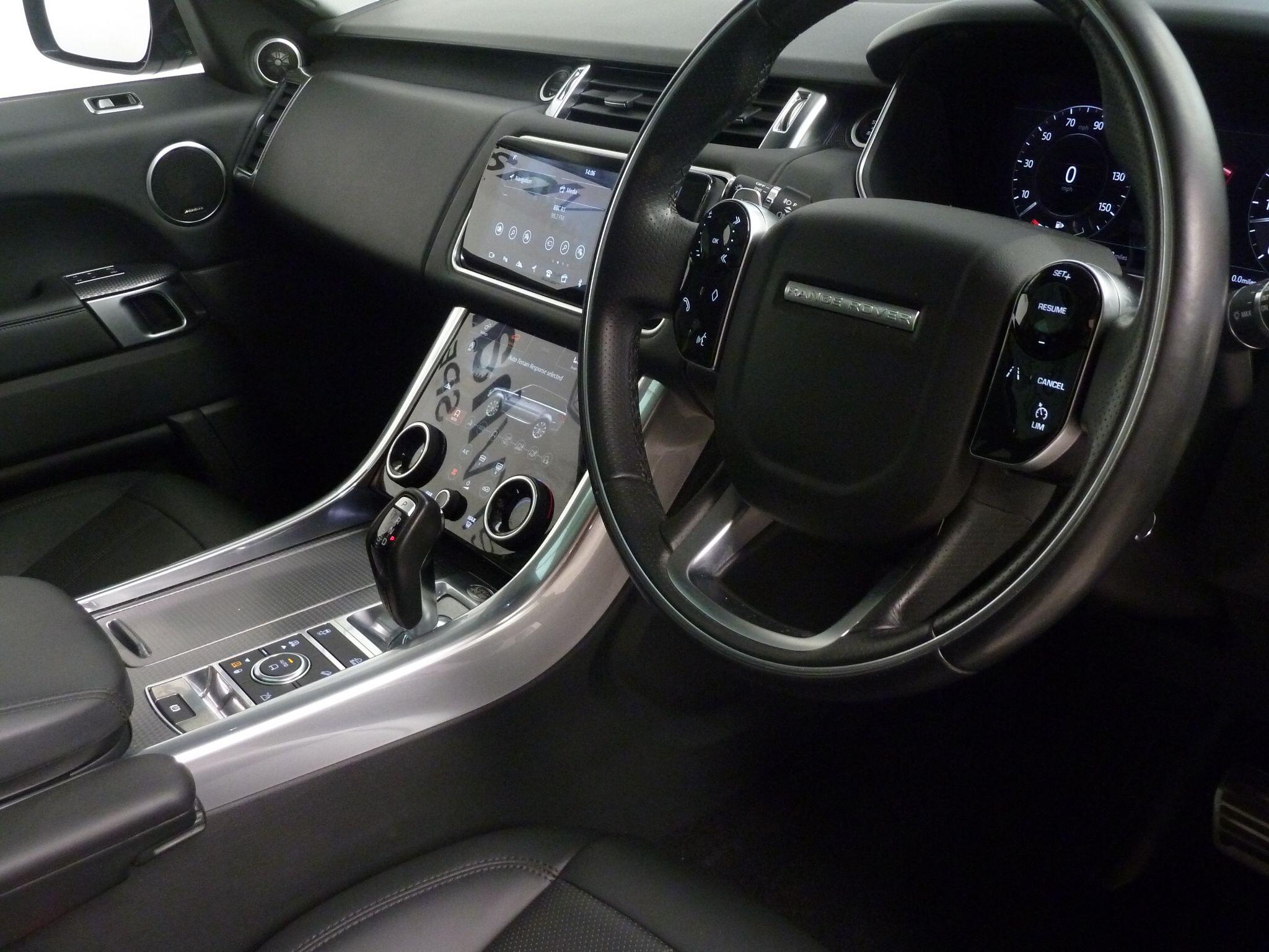 Land Rover Range Rover Sport 3.0 SD V6 HSE Dynamic   <br/><br/>AUTOBIOGRAPHY PACK + PAN ROOF