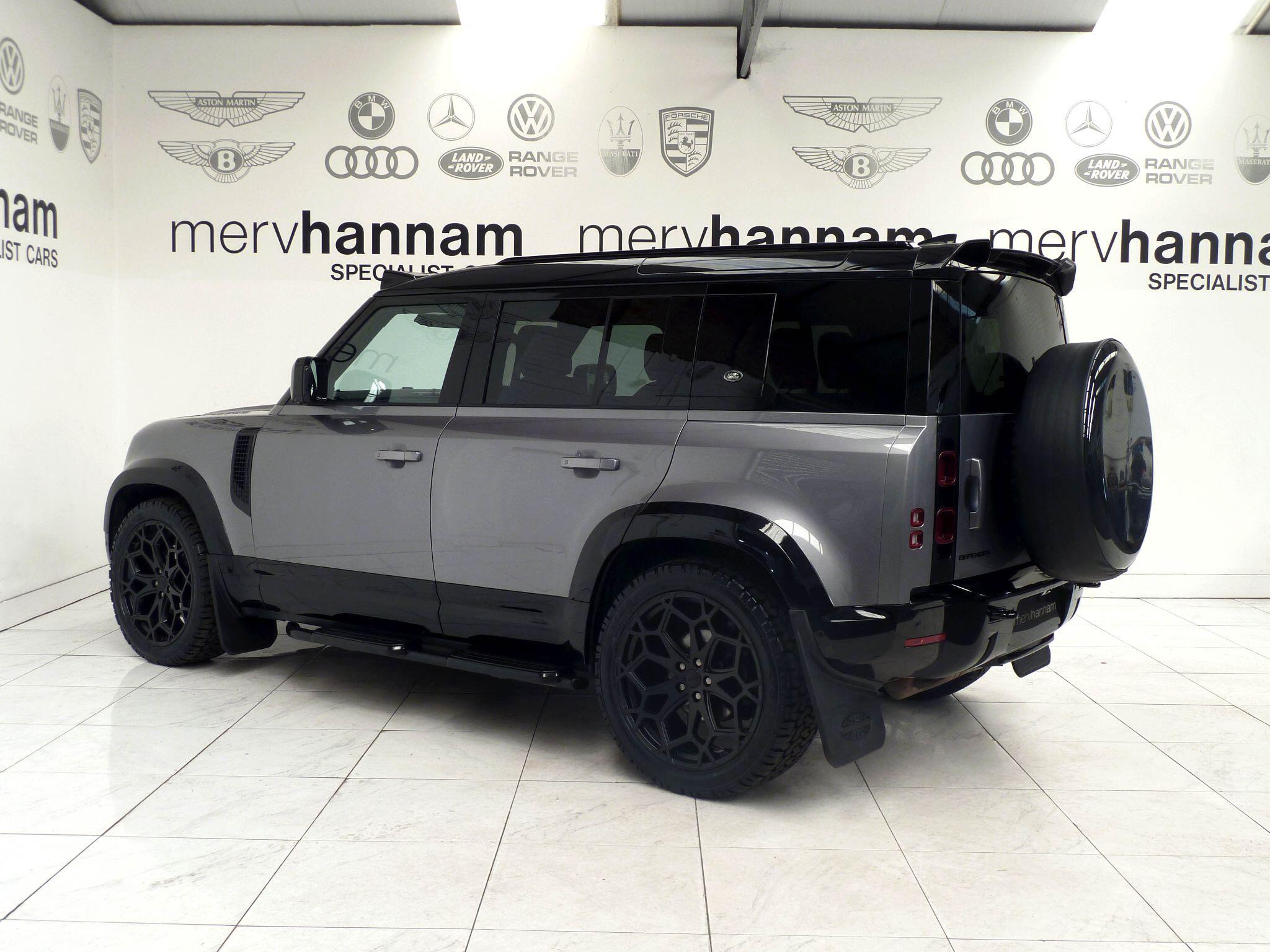 Land Rover Defender 110 3.0 D250  SE   <br/><br/>HAWKE EIGER EDITION