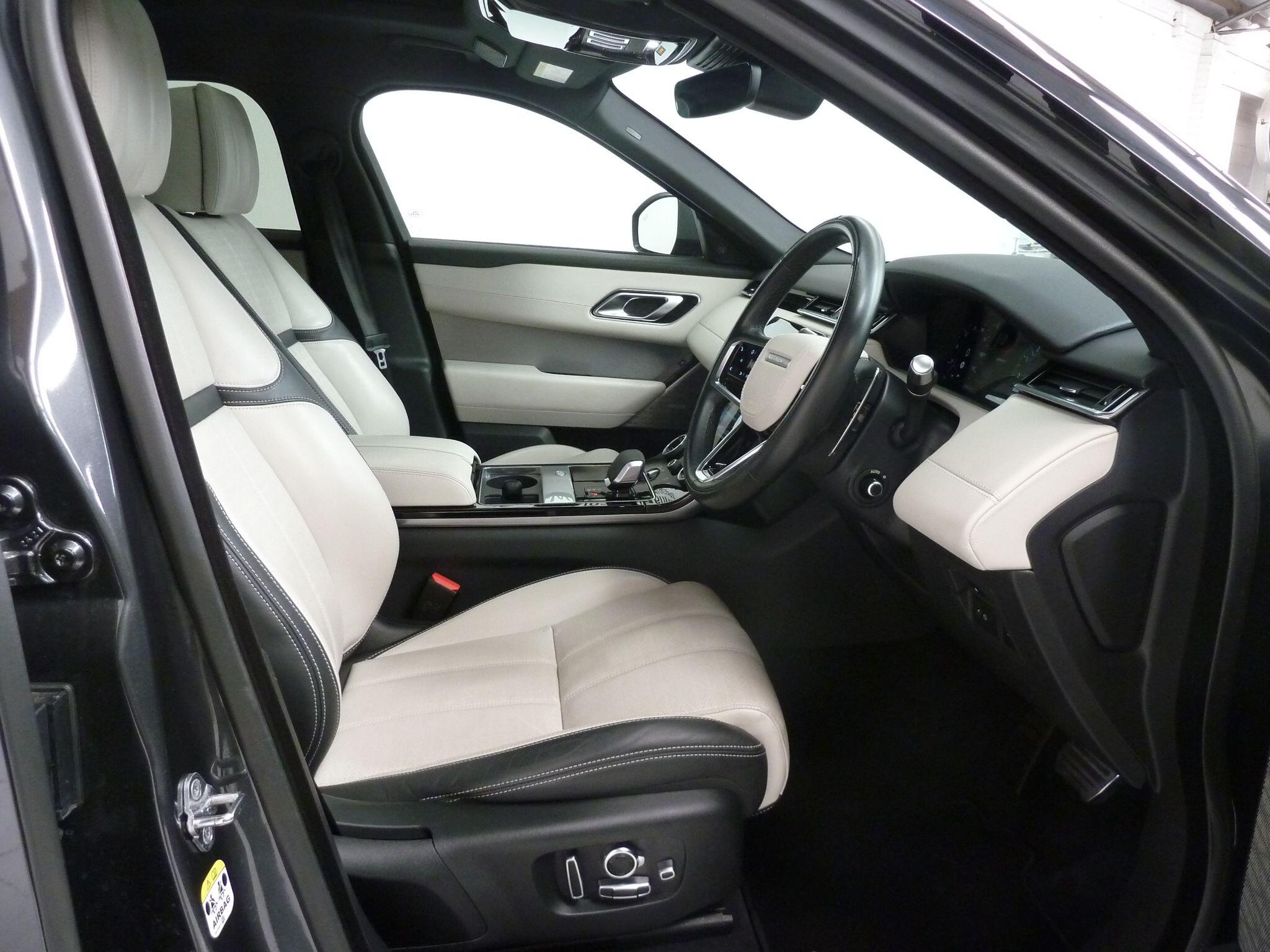 Land Rover Range Rover Velar 2.0 P400e 17.1kWh R-Dynamic HSE   <br/><br/>SLIDING PAN ROOF + BLACK PACK